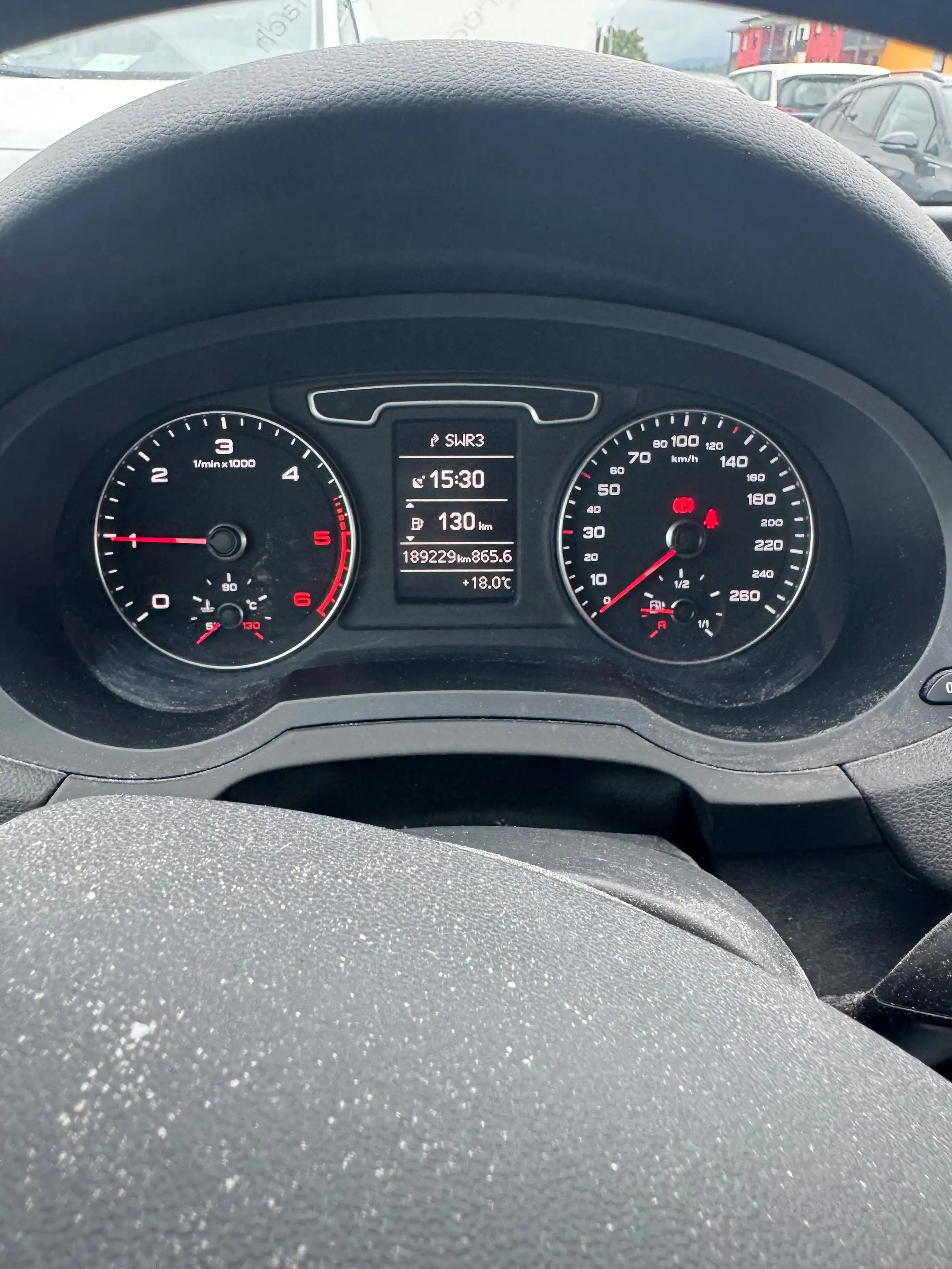 Audi Q3 2.0 TDI — photo 4