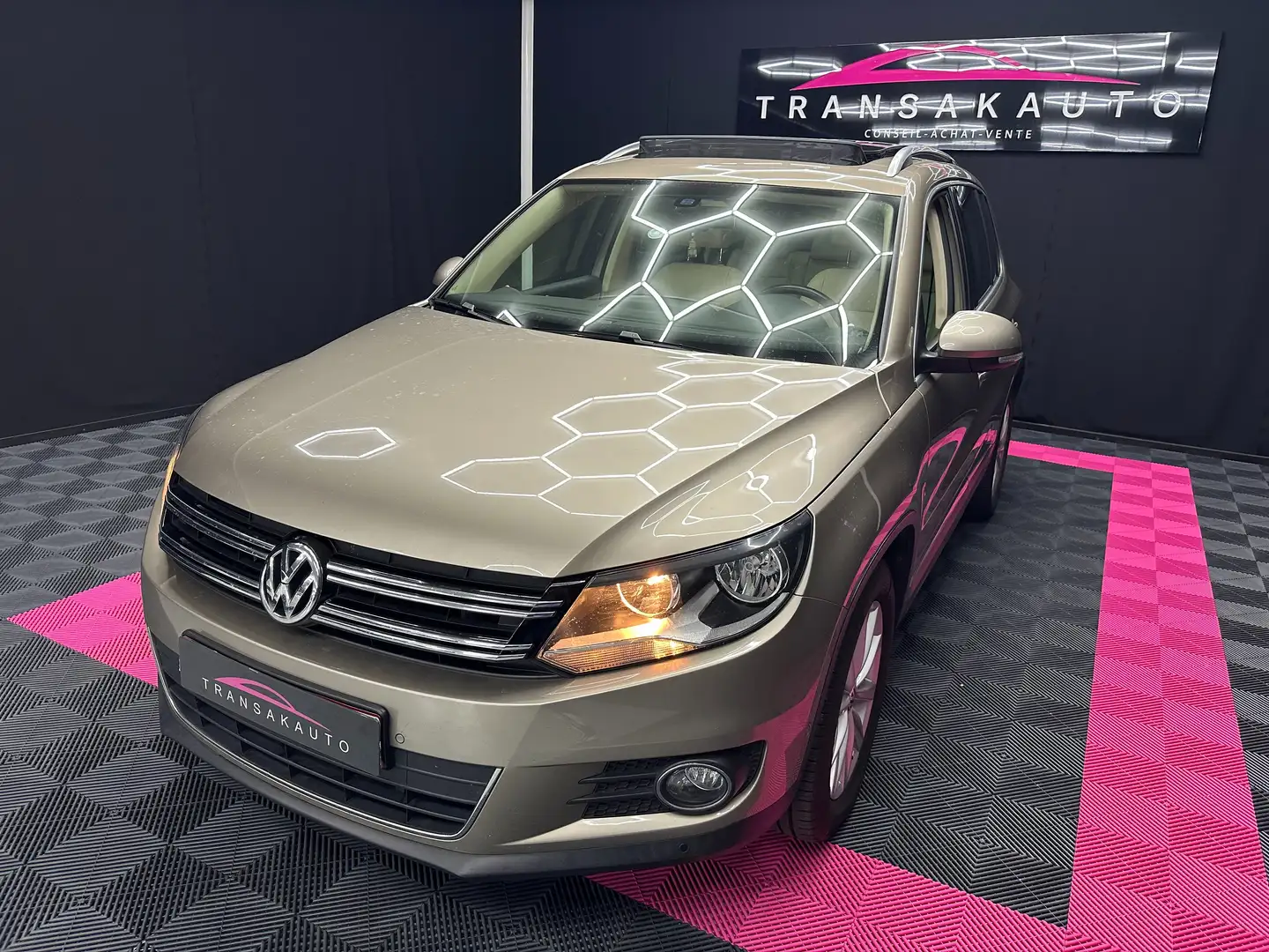 Volkswagen Tiguan 1.4 TSI/PANO/CUIR/CARNET VW COMPLET/GARANTIE 1 AN Brons - 2