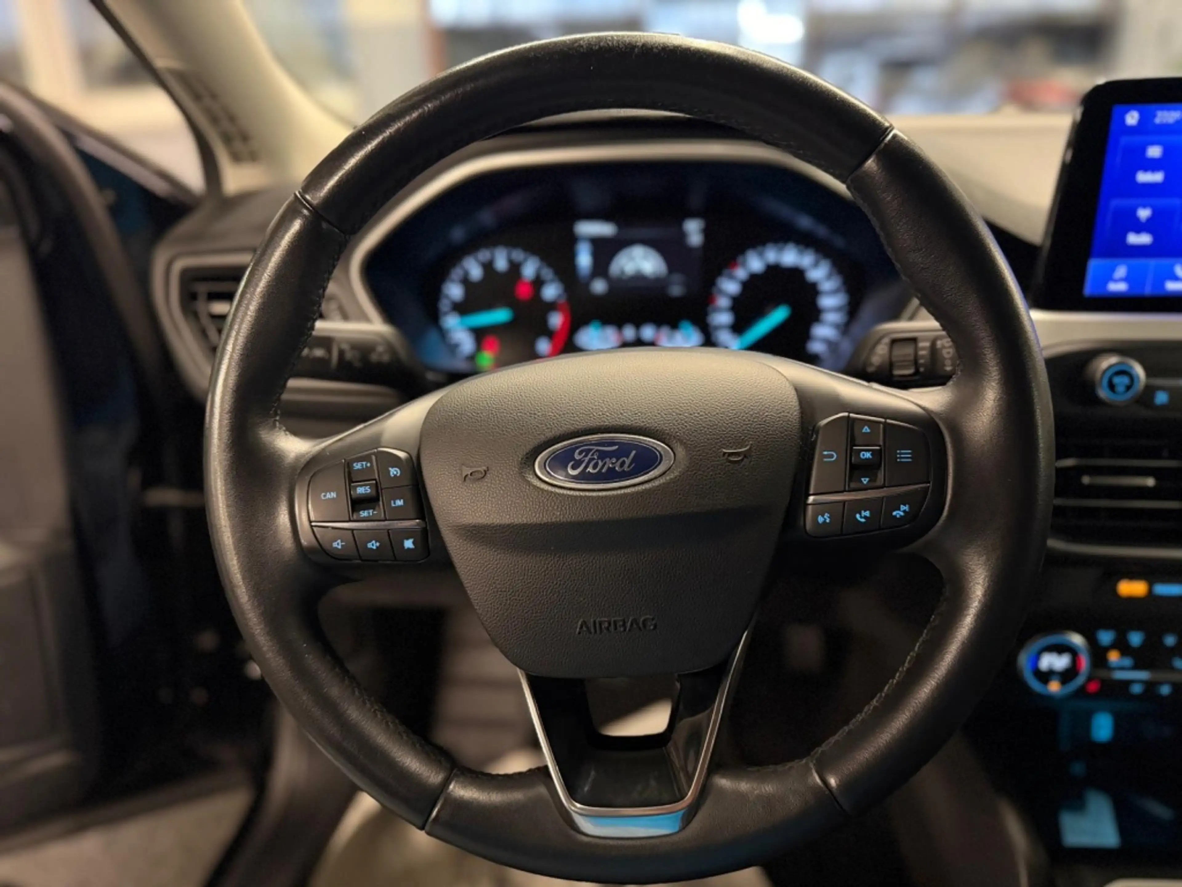 Ford Focus Wagon 1.0 EcoB.*NAP*Carplay*Xenon — photo 14