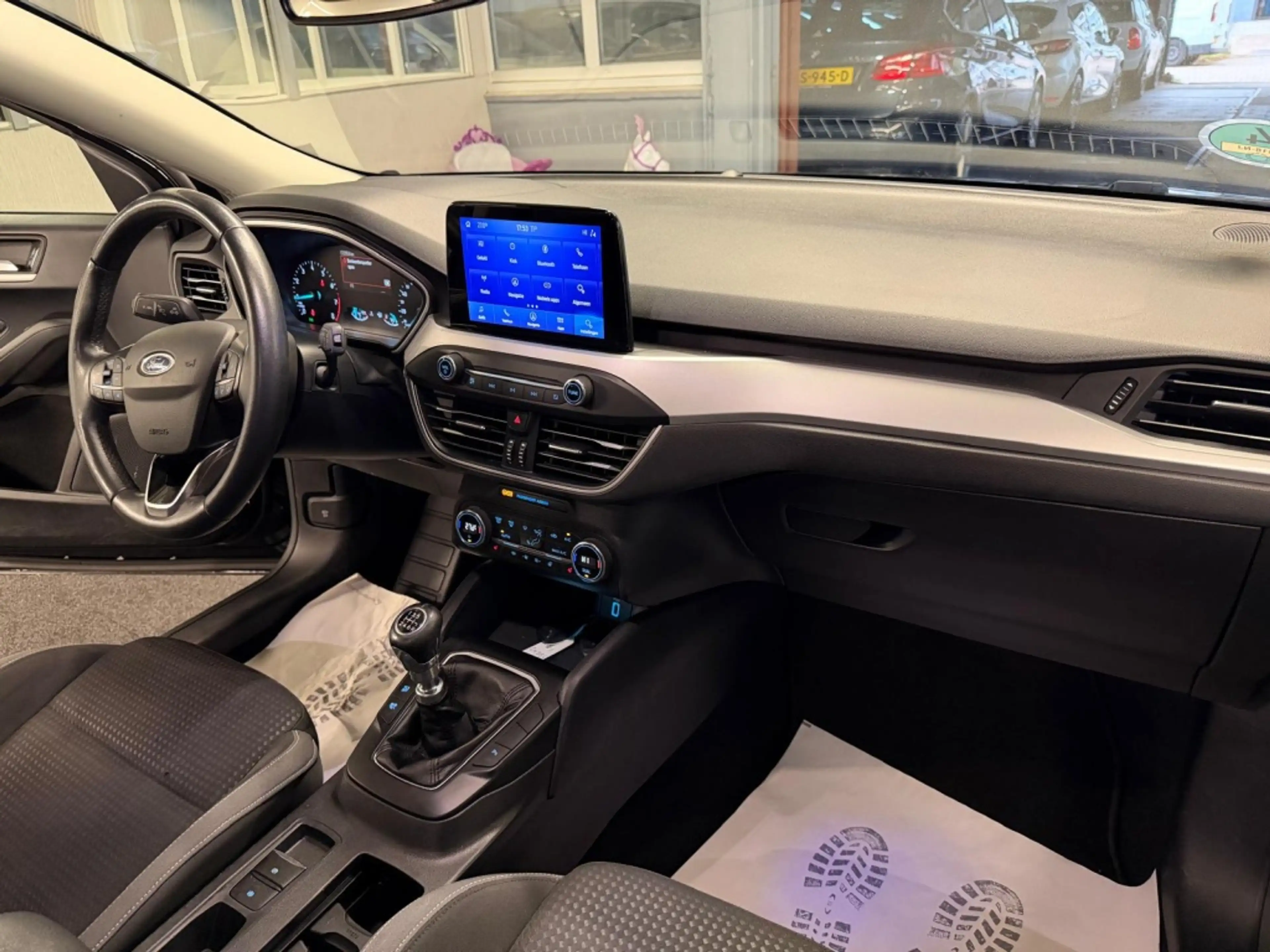 Ford Focus Wagon 1.0 EcoB.*NAP*Carplay*Xenon — photo 12