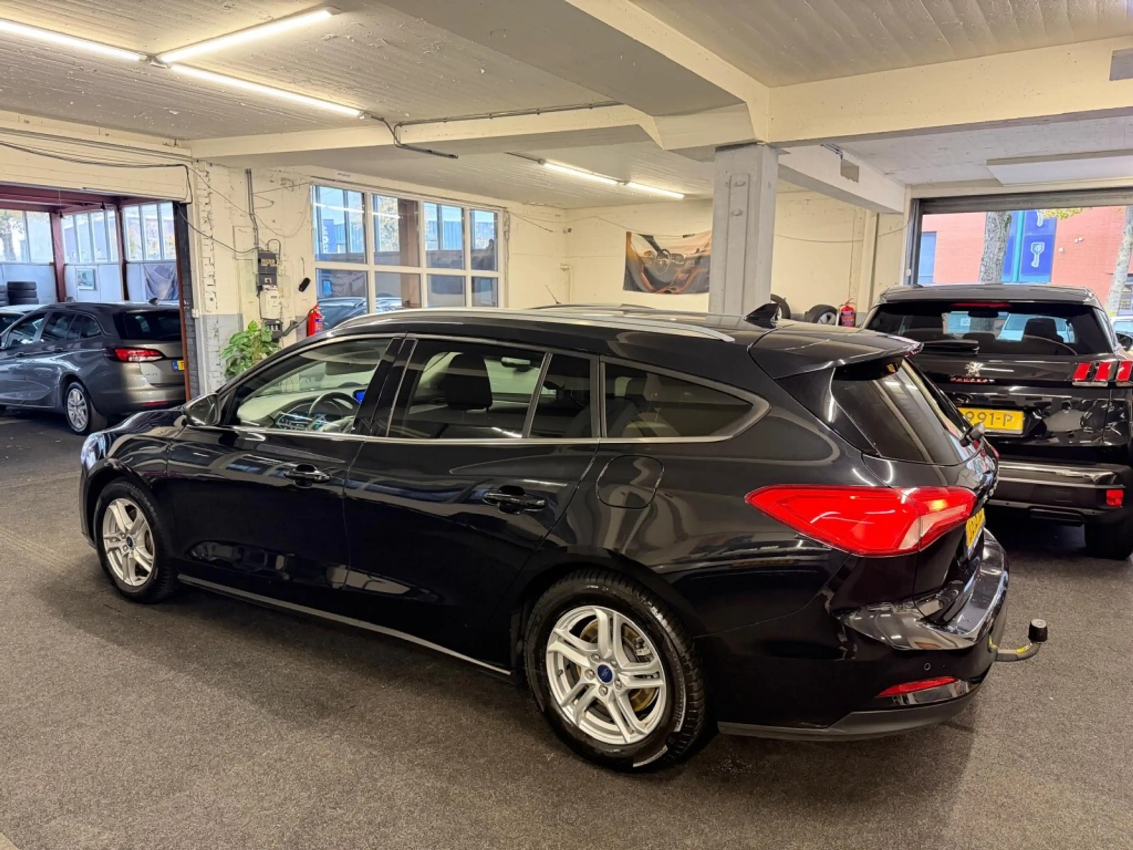 Ford Focus Wagon 1.0 EcoB.*NAP*Carplay*Xenon — photo 5
