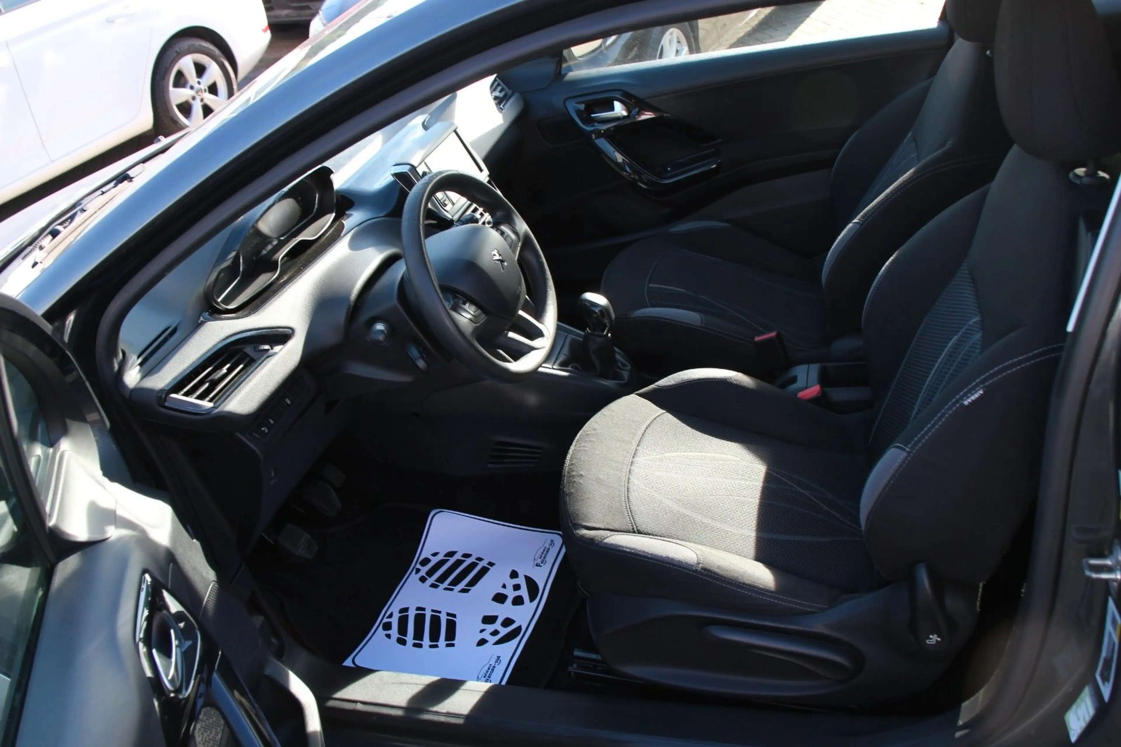 Peugeot 208 Active Zahnriemen Neu — photo 11