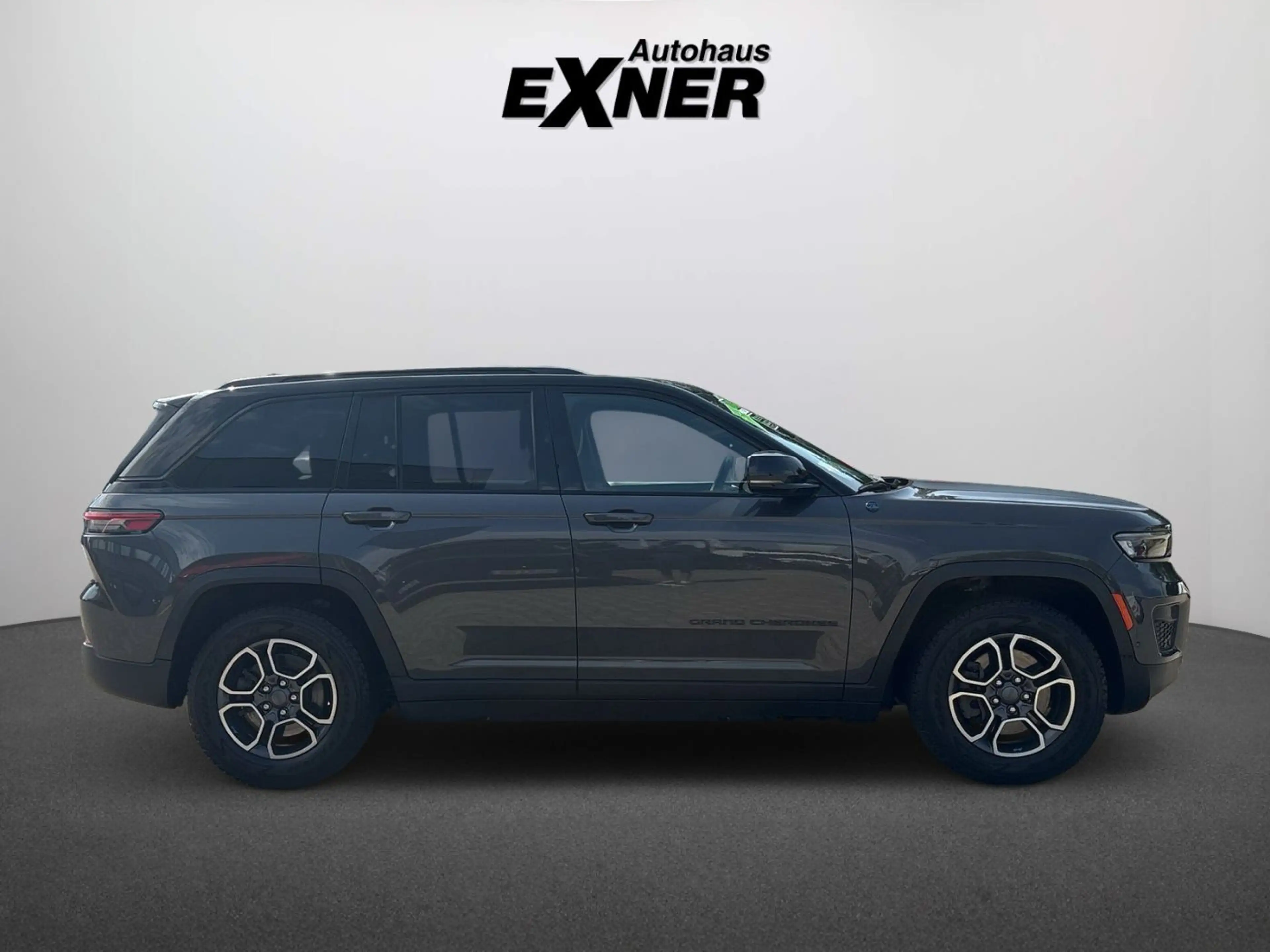 Jeep Grand Cherokee 2.0 Plug-In-Hybrid TRAILHAWK Navi — photo 8