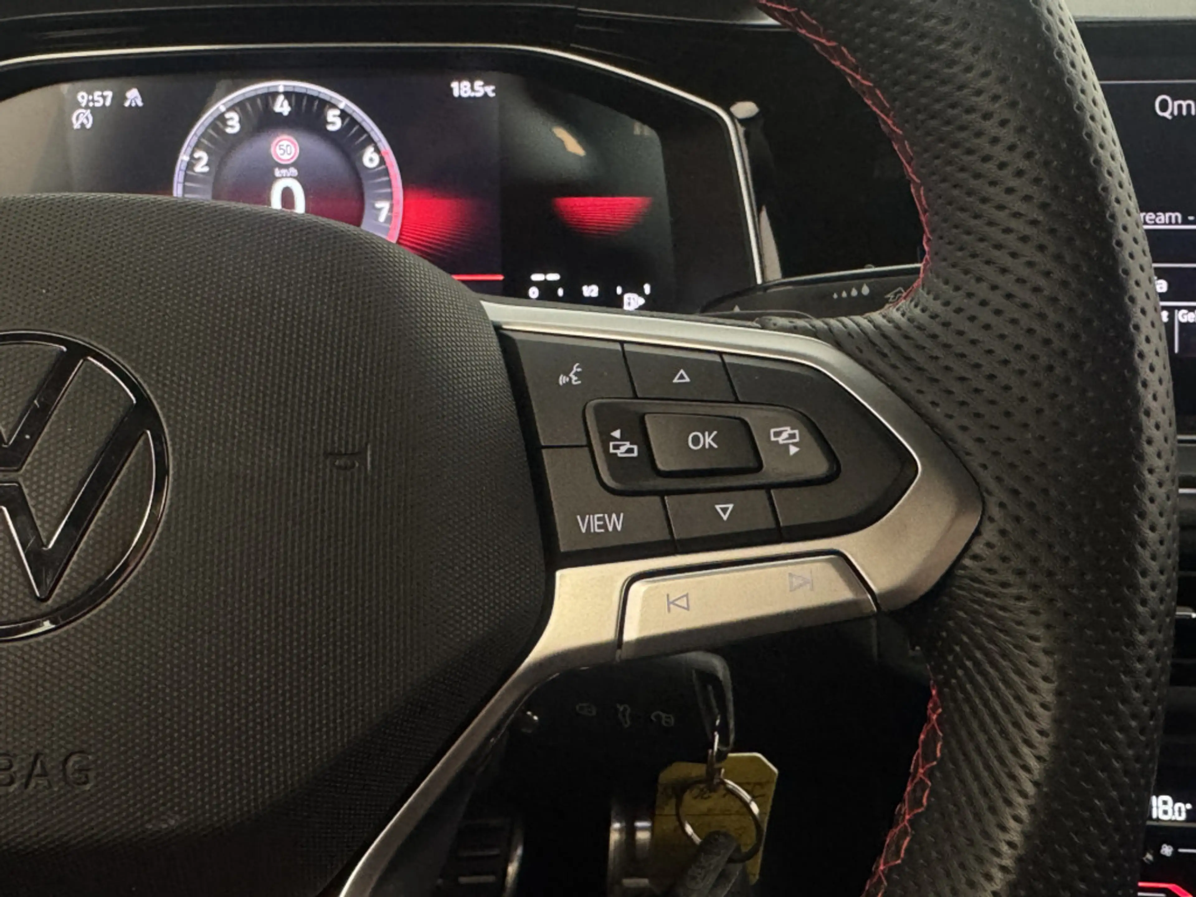 Volkswagen Polo GTI 2.0 TSI TSI 210PK DSG GTI-SPORT IQ-LIGHT/PDC/CARPL — photo 17