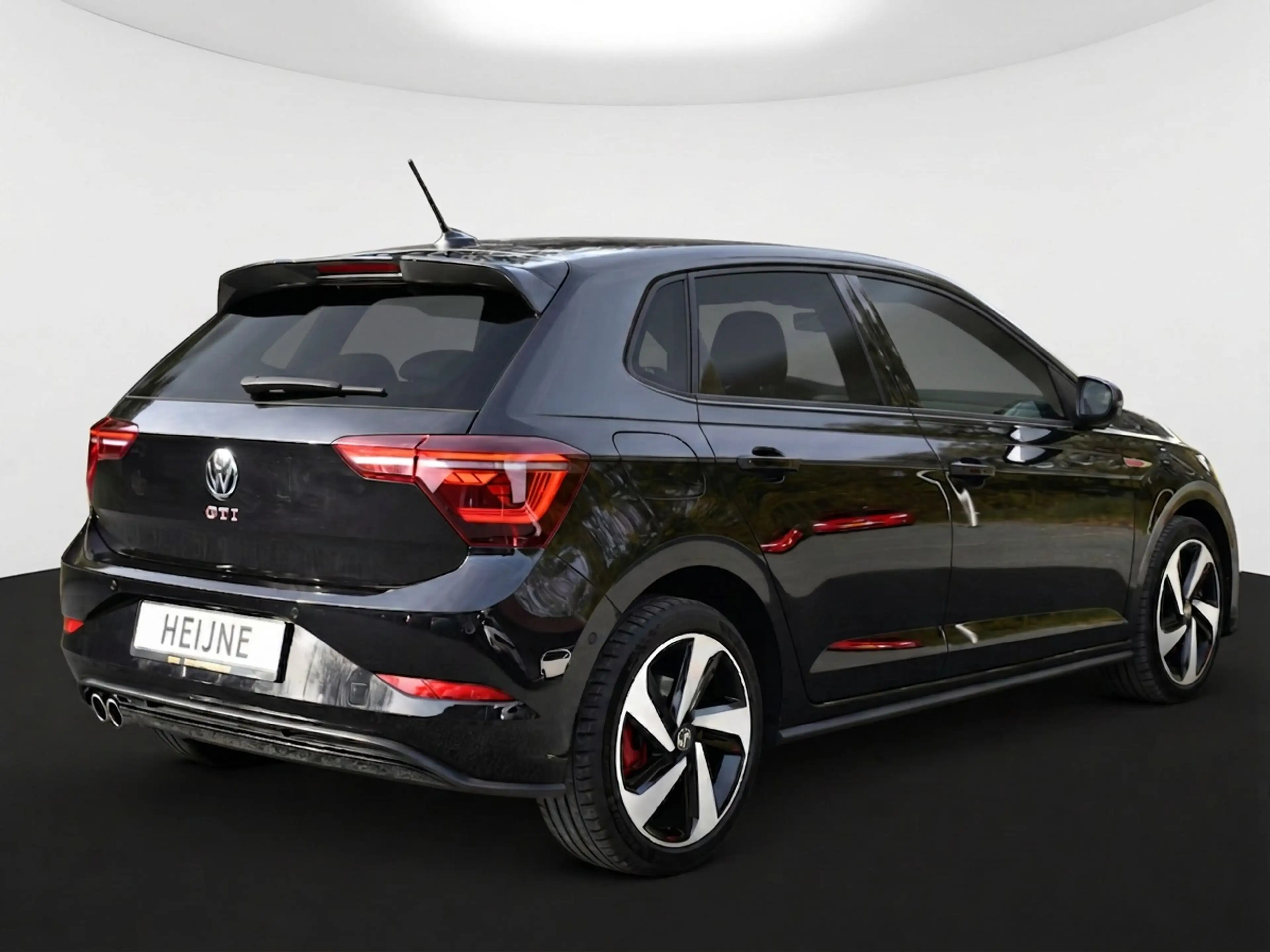 Volkswagen Polo GTI 2.0 TSI TSI 210PK DSG GTI-SPORT IQ-LIGHT/PDC/CARPL — photo 3