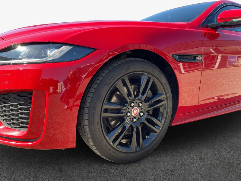 Jaguar XE D180 Aut. R-Dynamic S — photo 6