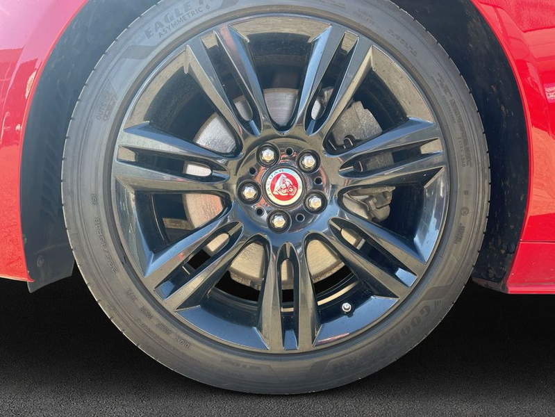 Jaguar XE D180 Aut. R-Dynamic S — photo 7