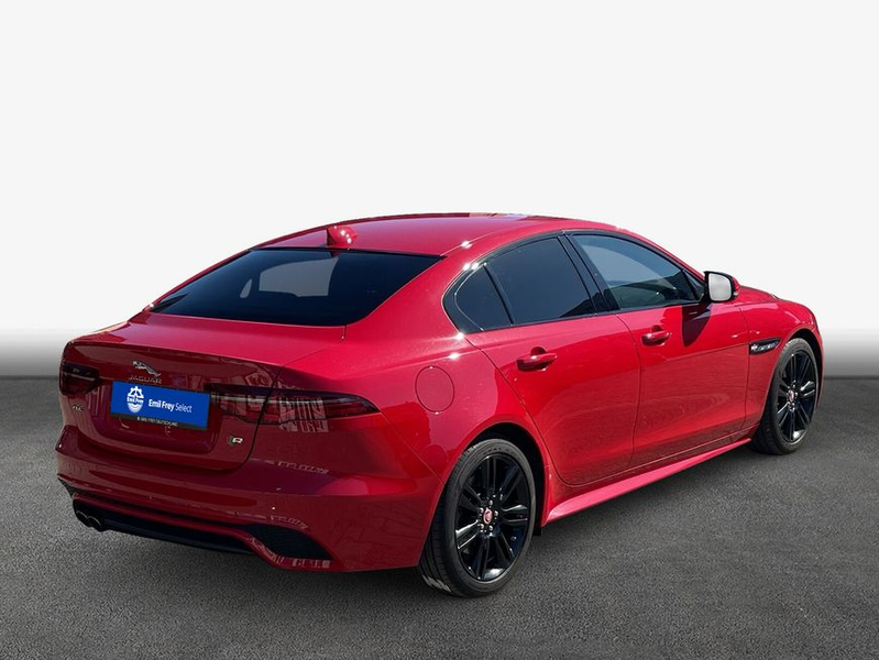 Jaguar XE D180 Aut. R-Dynamic S — photo 2
