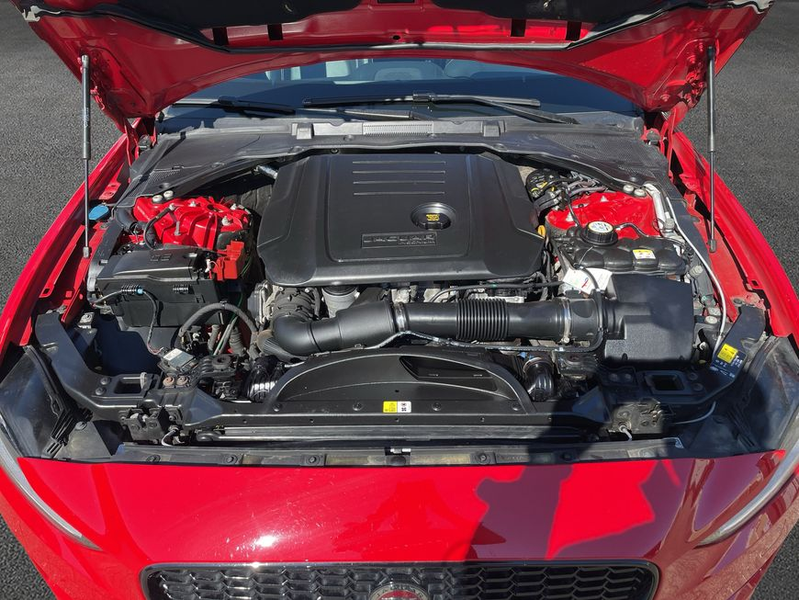 Jaguar XE D180 Aut. R-Dynamic S — photo 8