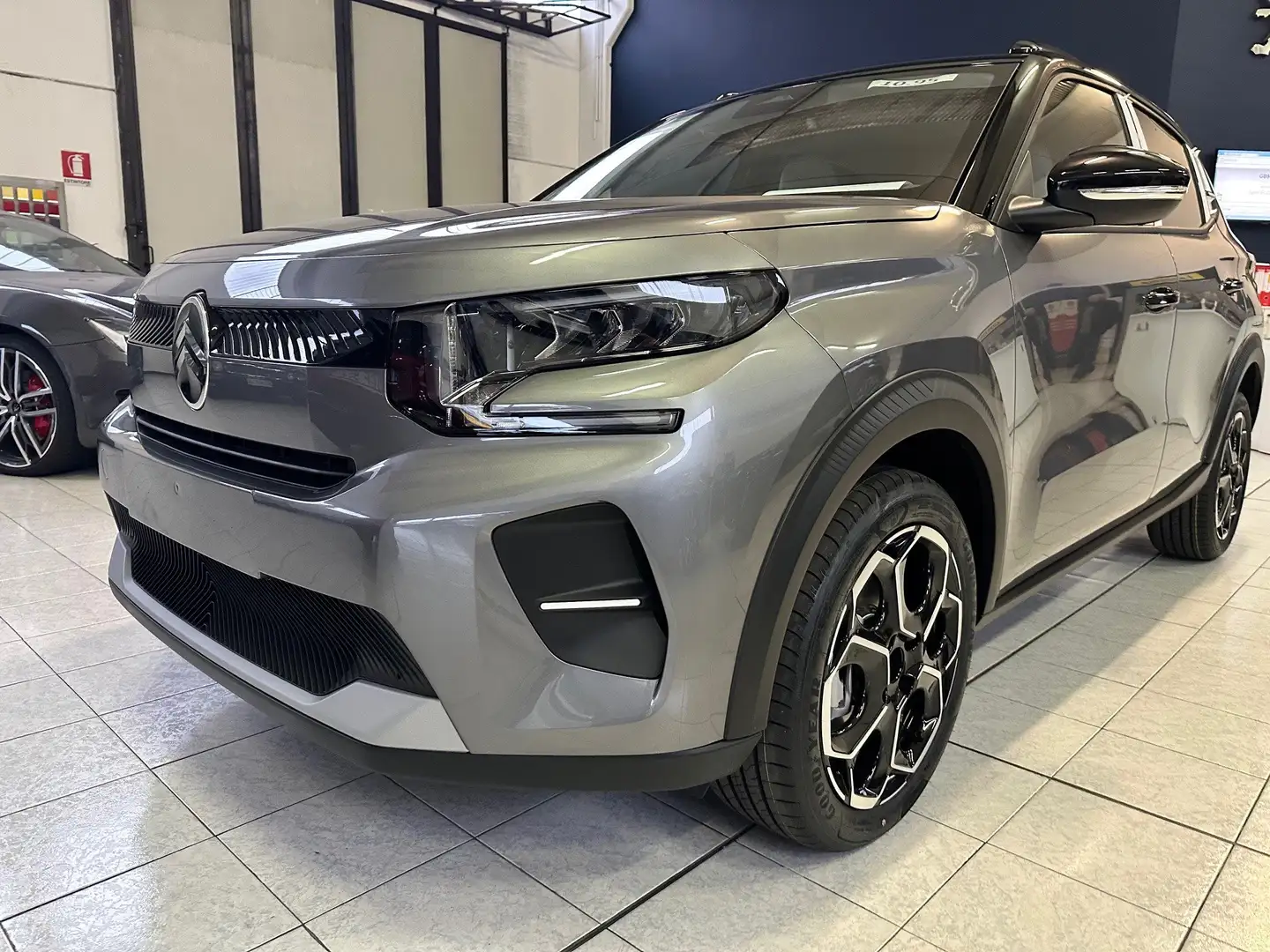 Citroen C3 1.2 puretech Max PRONTA CONSEGNA Gris - 1