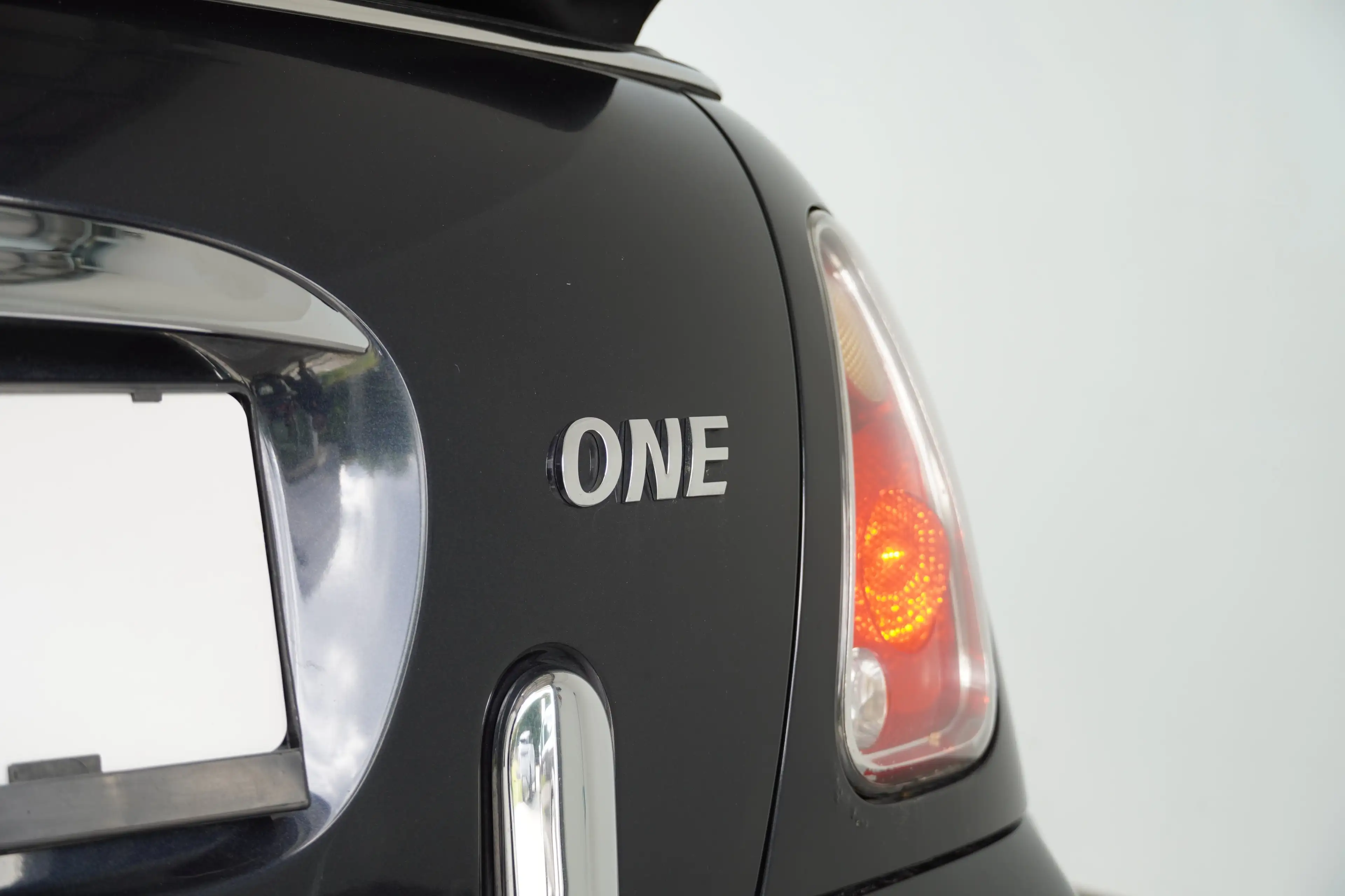 MINI One Cabrio One Cabrio Sidewalk — photo 8