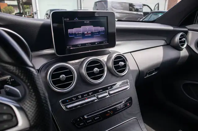 Mercedes-Benz C view 14