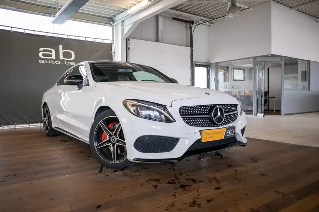 Mercedes-Benz C view 3