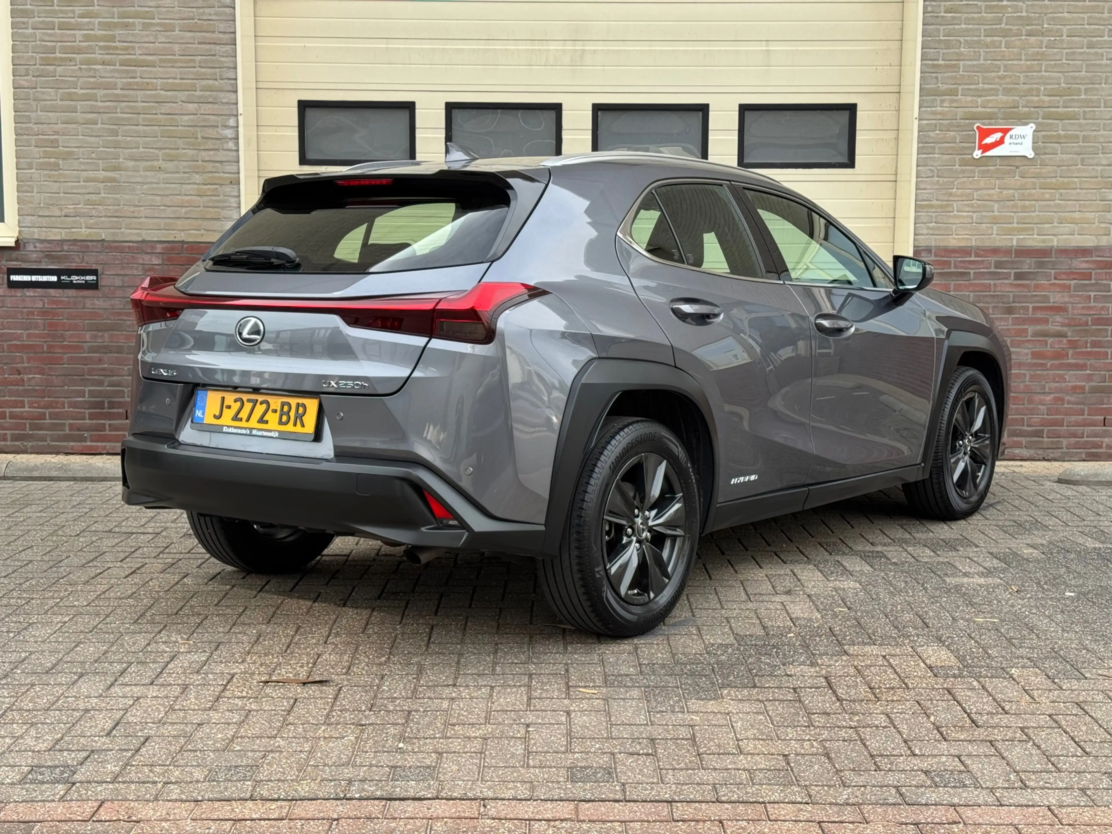 Lexus UX 250h Business Line Dealer ondh.|2E EIG|ORIG NL|Line ass — photo 2