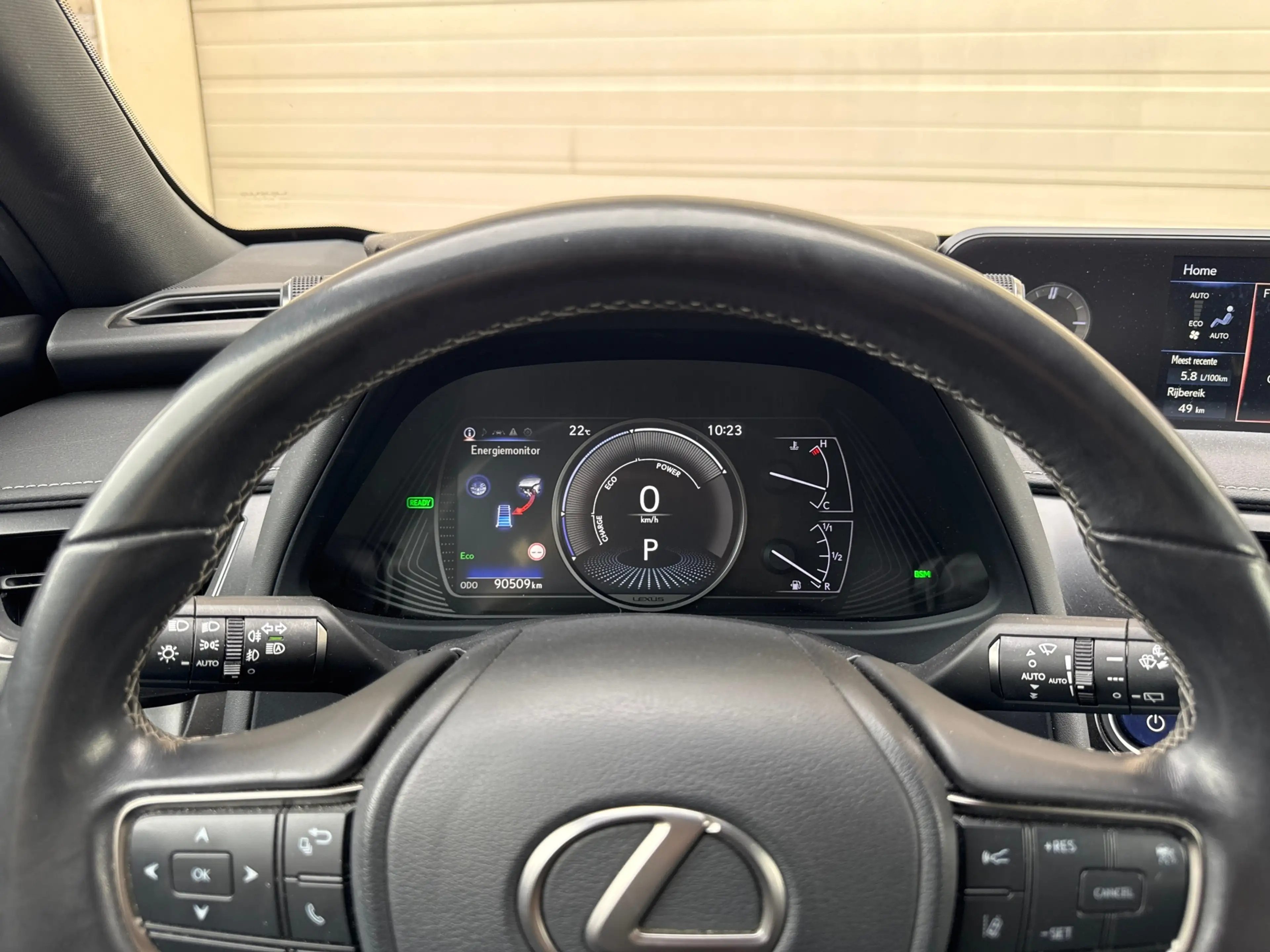 Lexus UX 250h Business Line Dealer ondh.|2E EIG|ORIG NL|Line ass — photo 11