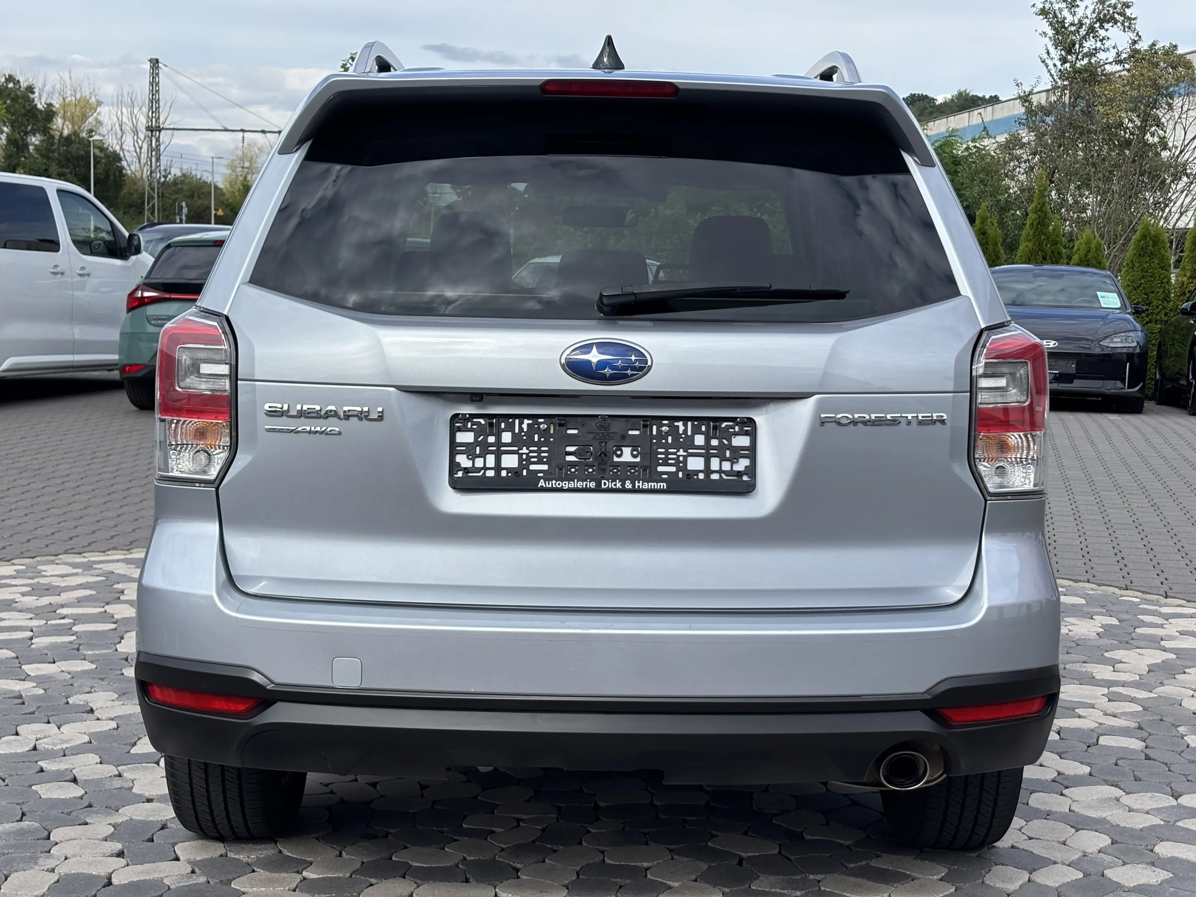 Subaru Forester Platinum LED ACC NAV PANO MEM 4xSHZ AHK — photo 7