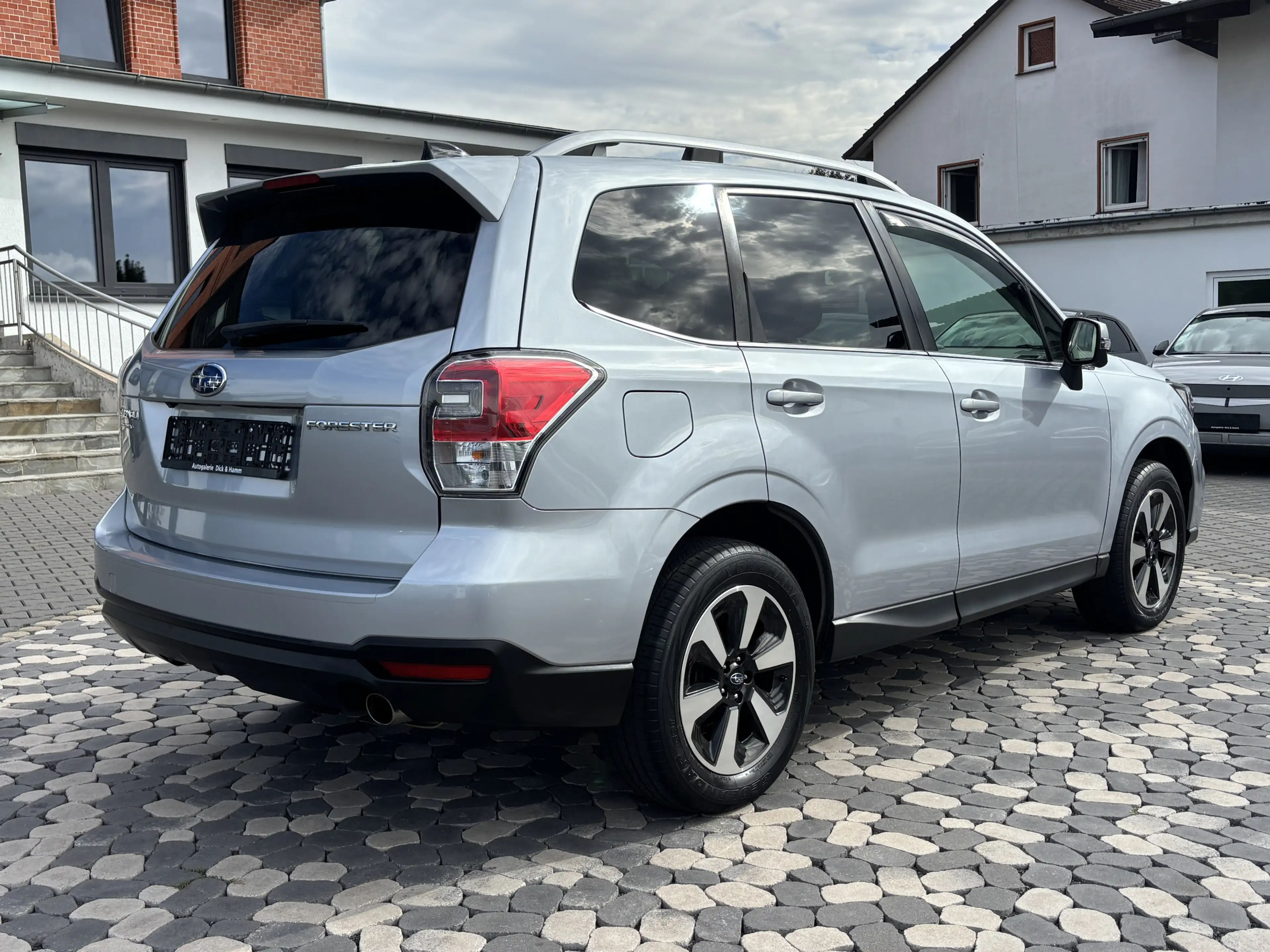 Subaru Forester Platinum LED ACC NAV PANO MEM 4xSHZ AHK — photo 8