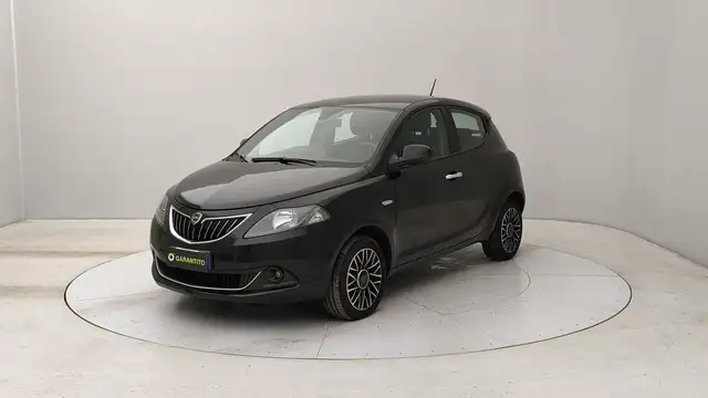 Lancia Ypsilon 1.0 firefly hybrid Platino s&s 70cv