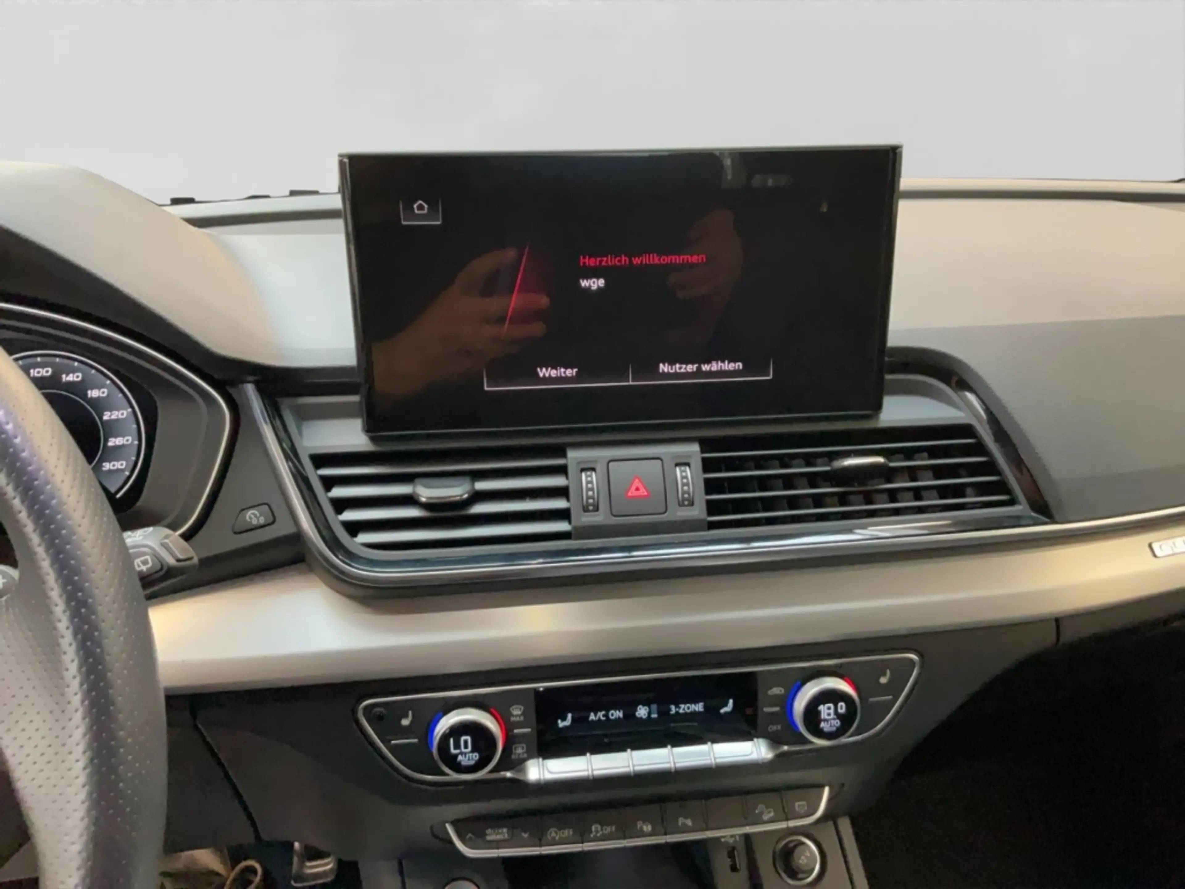 Audi SQ5 Sportback 3.0 TDI quattro Alu Matrix-LED AHK Pano — photo 15