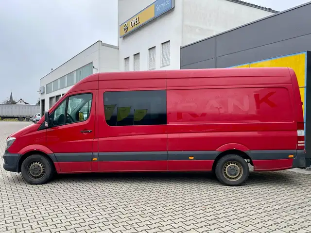 Mercedes-Benz Sprinter view 9