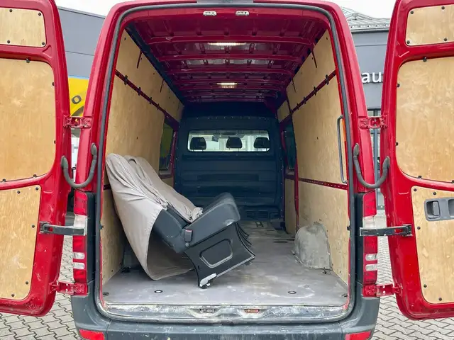 Mercedes-Benz Sprinter view 8