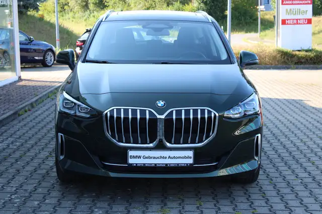 BMW 2 Series view 3