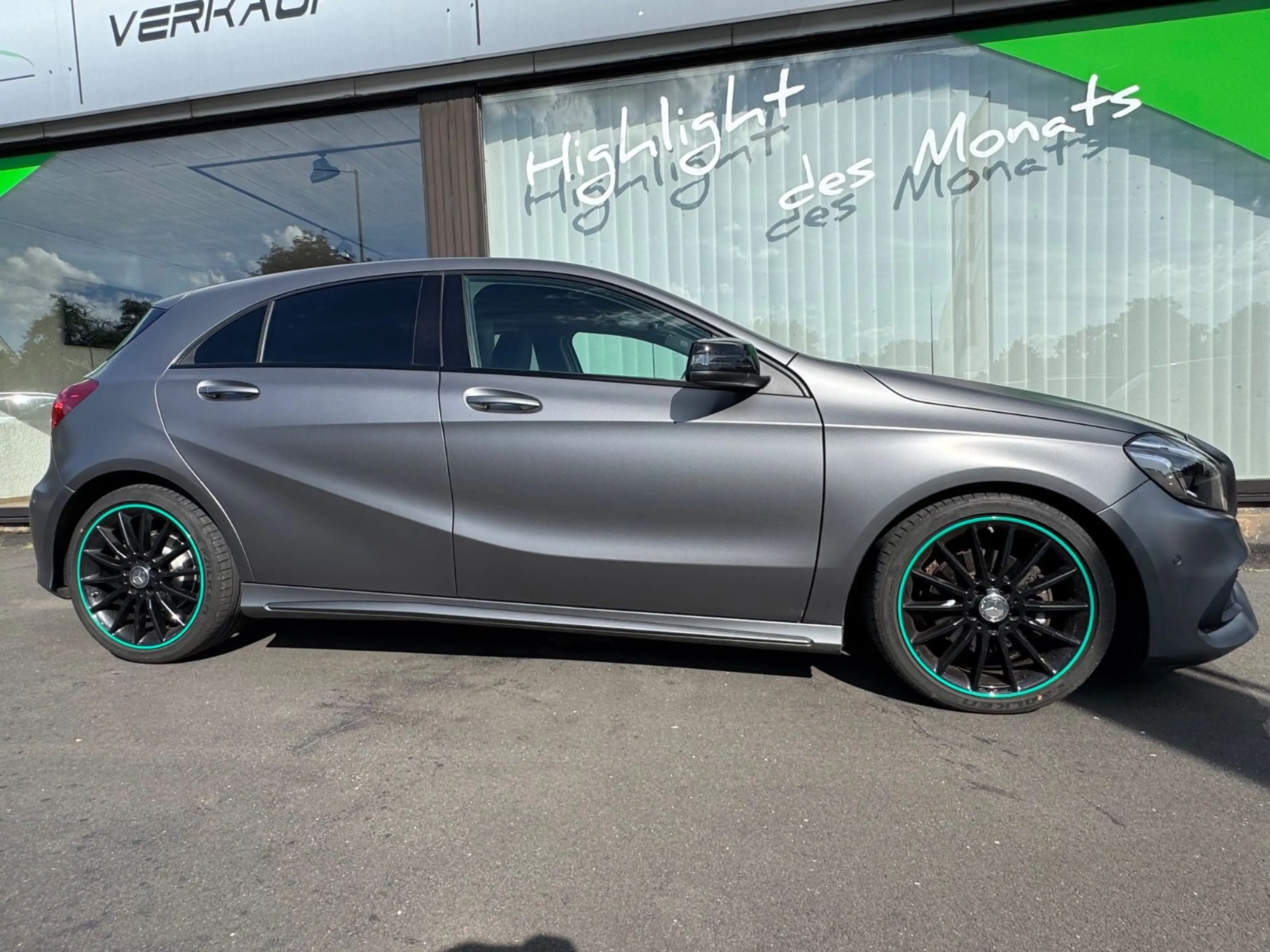 Mercedes-Benz A 200 A A 200 d Motorsport Edition — photo 6