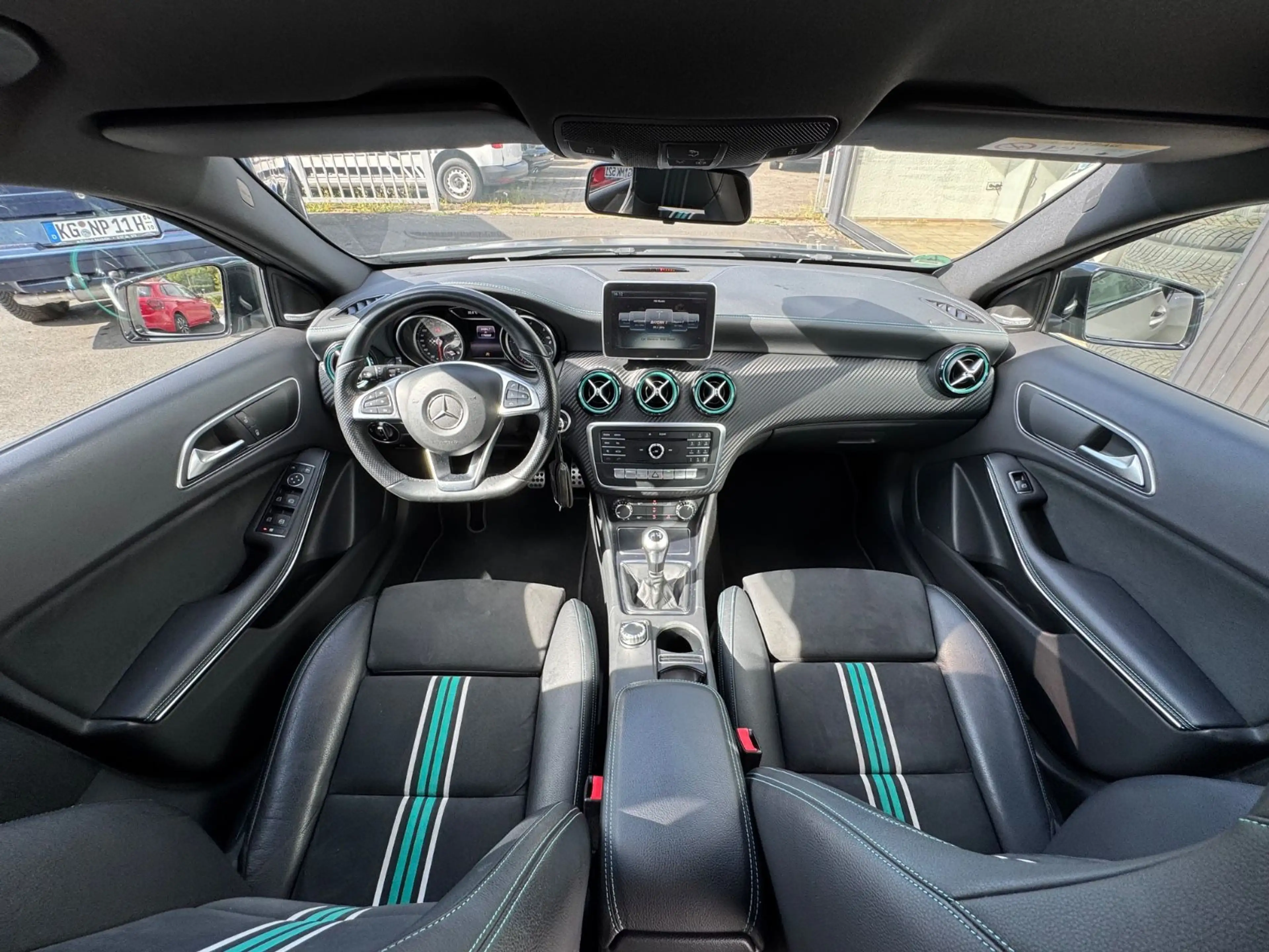 Mercedes-Benz A 200 A A 200 d Motorsport Edition — photo 13
