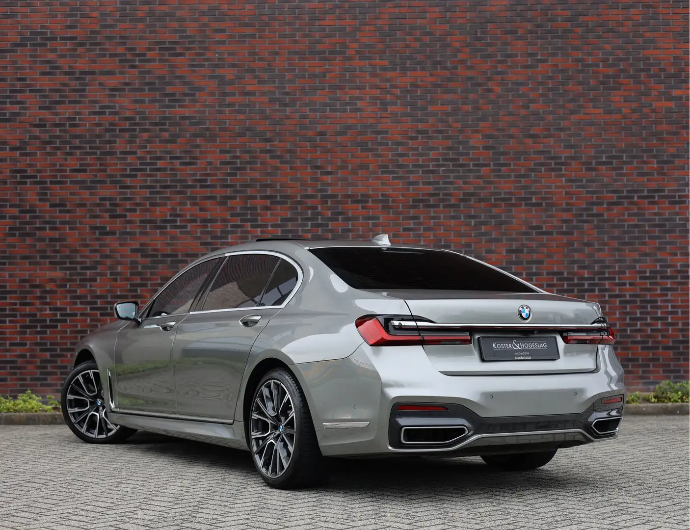 BMW 750 7-serie 750Li xDrive High Executive | Lounge Pack Gris - 2