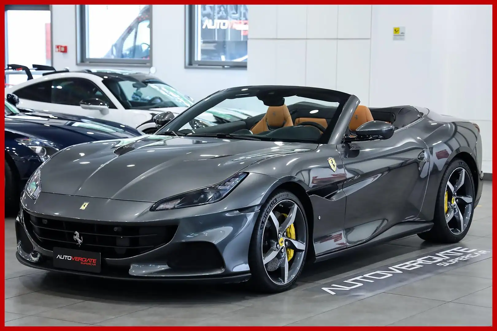 Ferrari Portofino M|SCUDETTI|INTERFACCIA SMARTPHONE|IVA ESP Grigio - 1