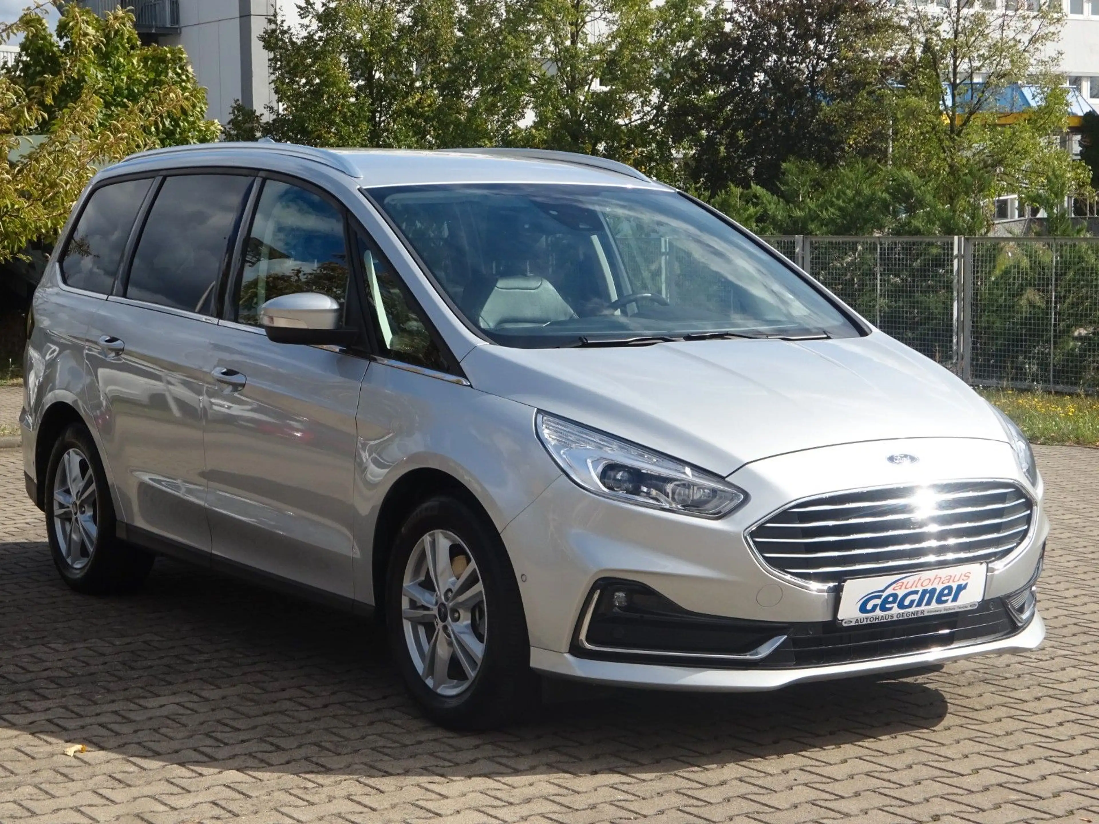 Ford Galaxy 190PS Autm. Titanium Leder Navi AHK ACC — photo 13