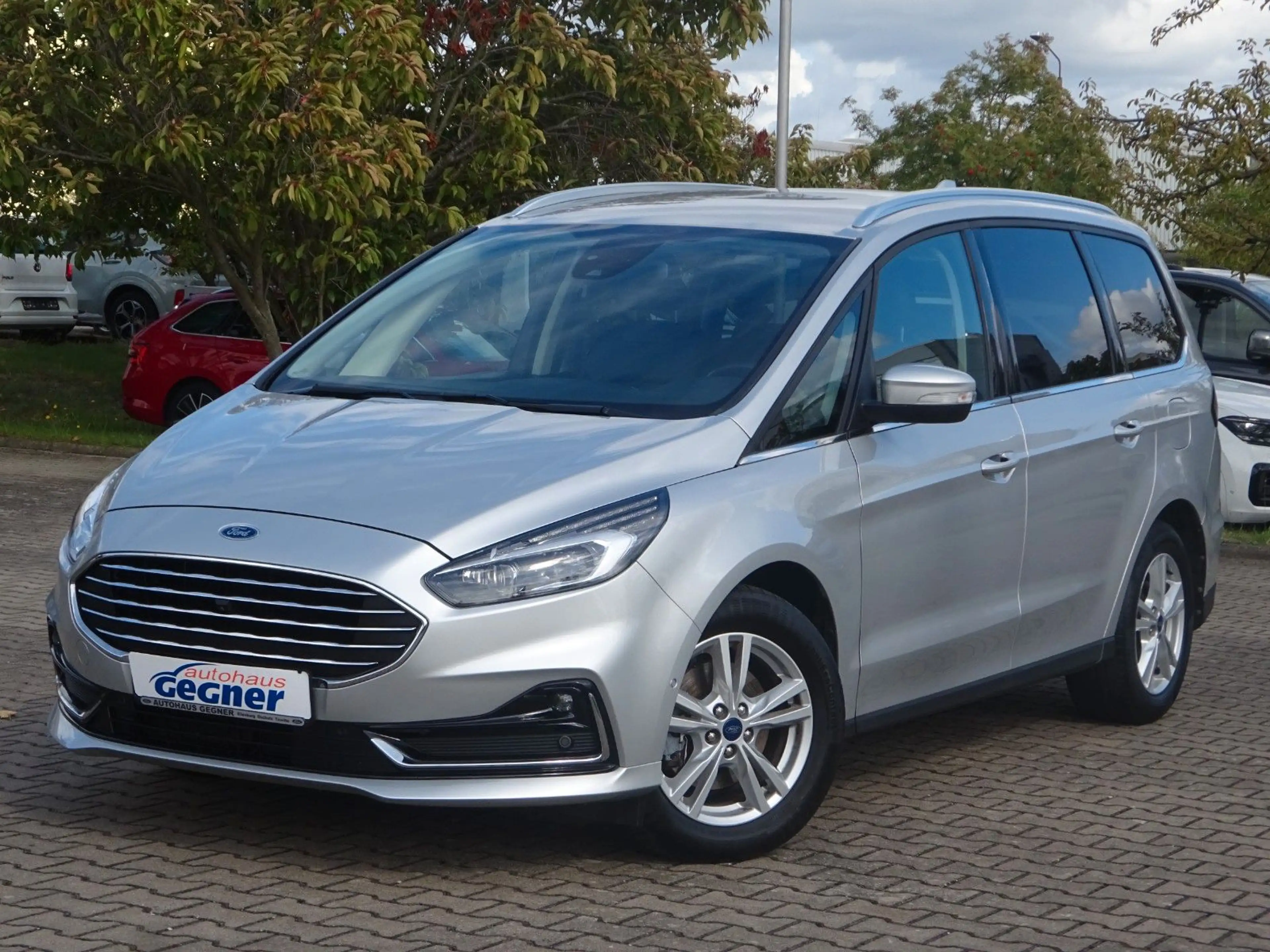 Ford Galaxy 190PS Autm. Titanium Leder Navi AHK ACC — photo 2