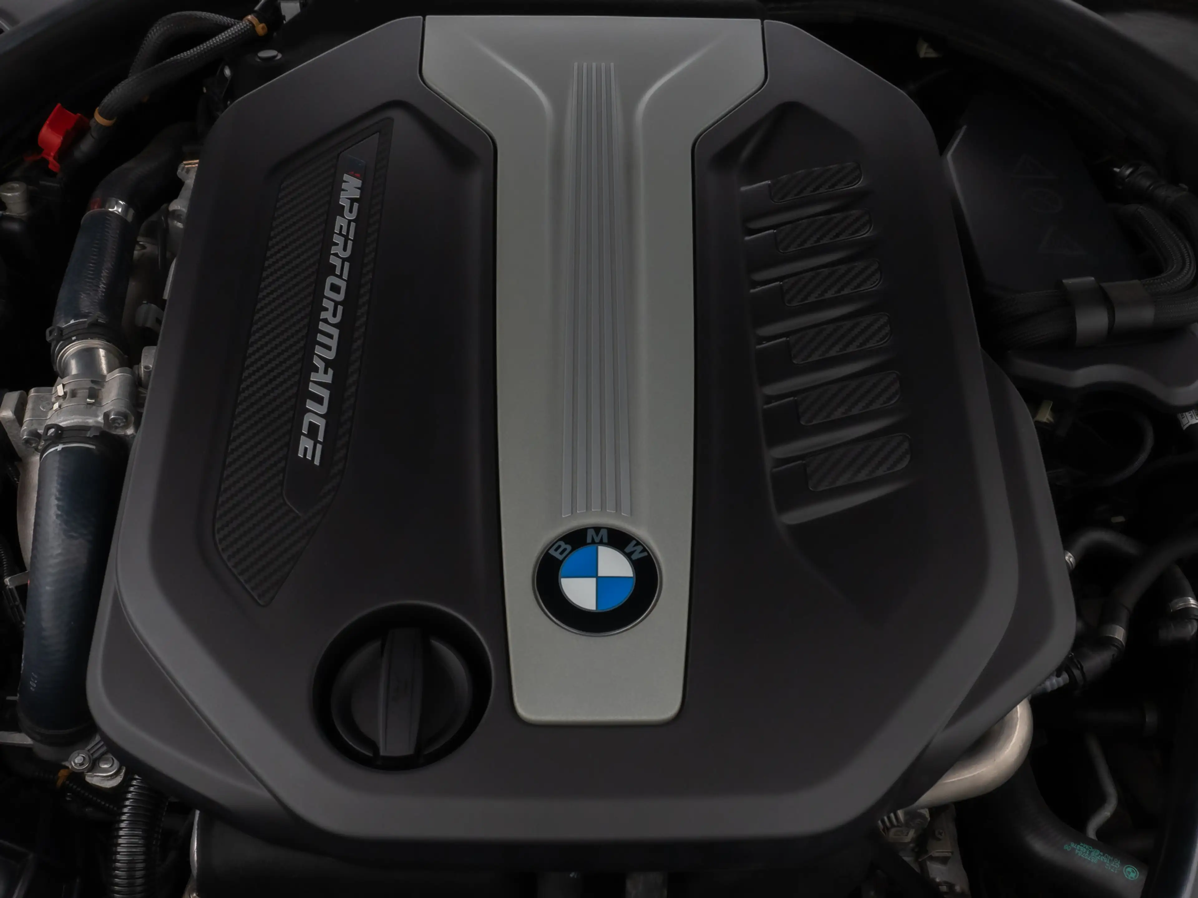 BMW 550 xD Laser 360°HUD H K AHK Komfort 20Zoll — photo 15