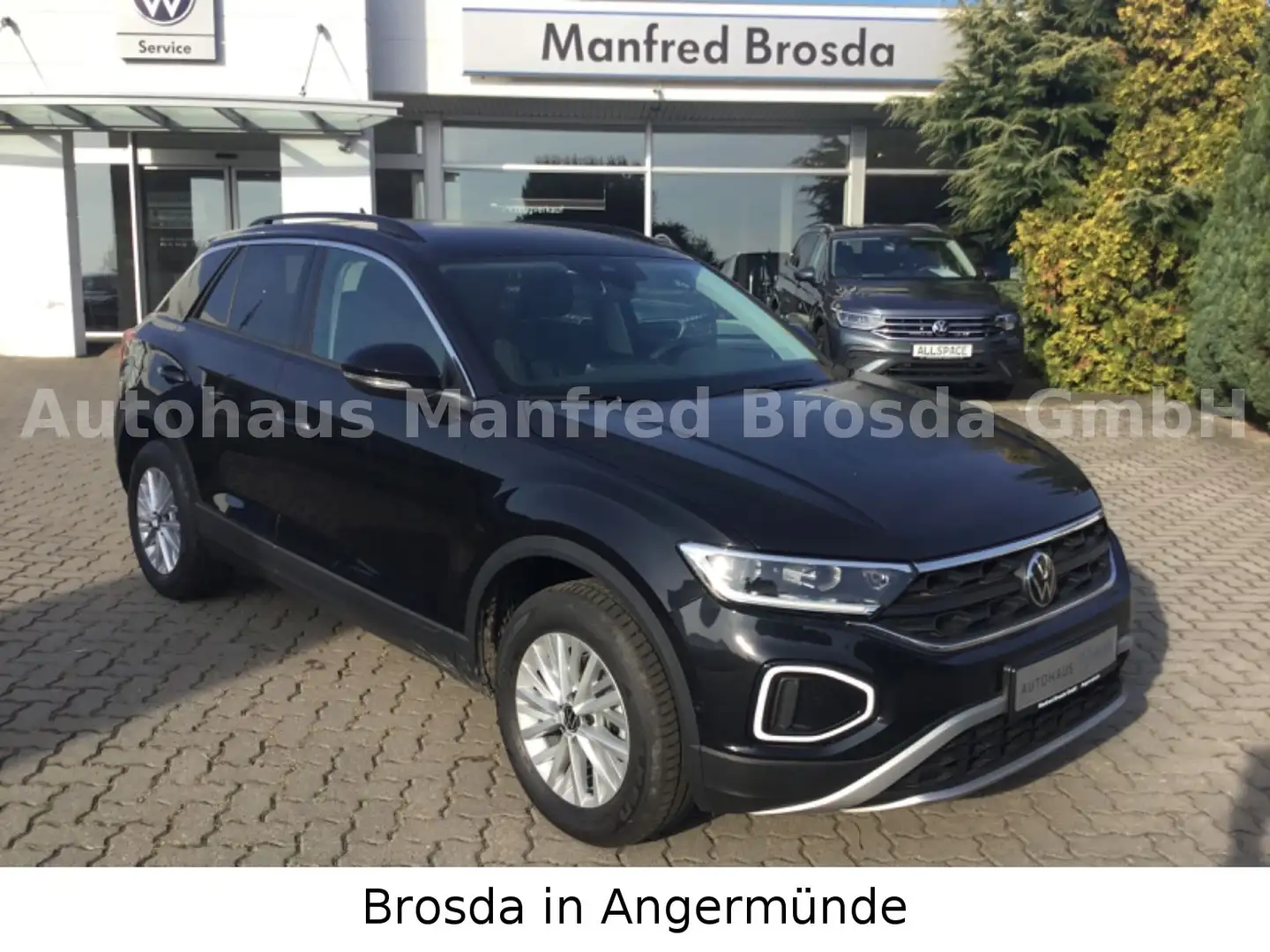 Volkswagen T-Roc Life AHZ NAV KAM GAR 15% RABATT Noir - 1