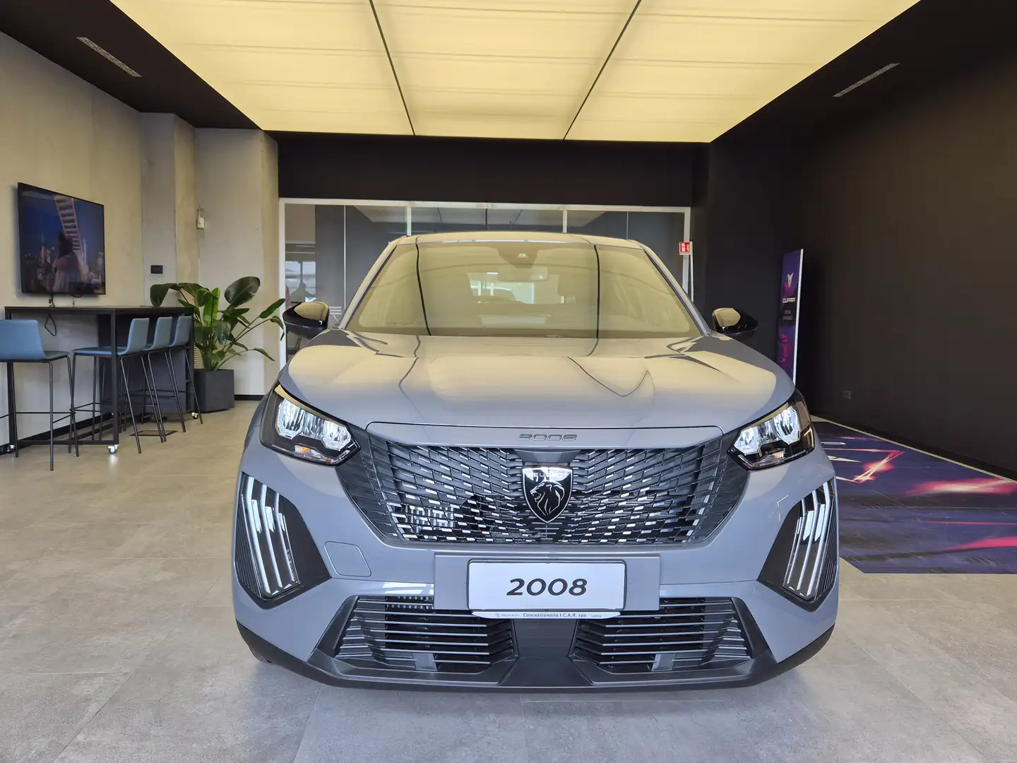 Peugeot 2008 2008 1.2 puretech Style s Grigio - 2