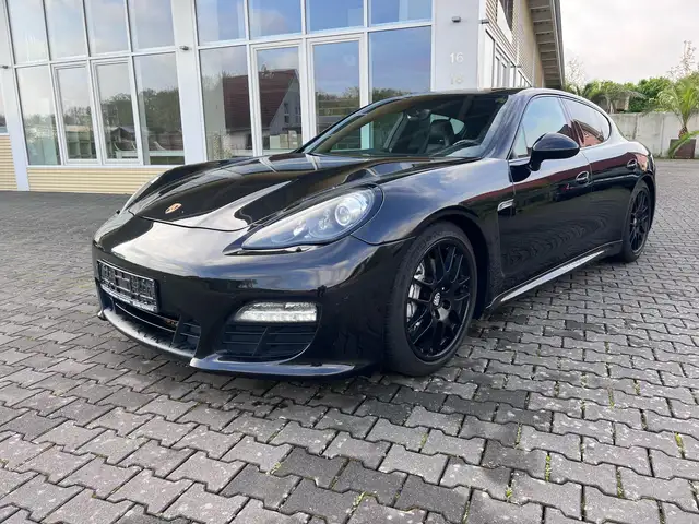 Porsche Panamera 4 S