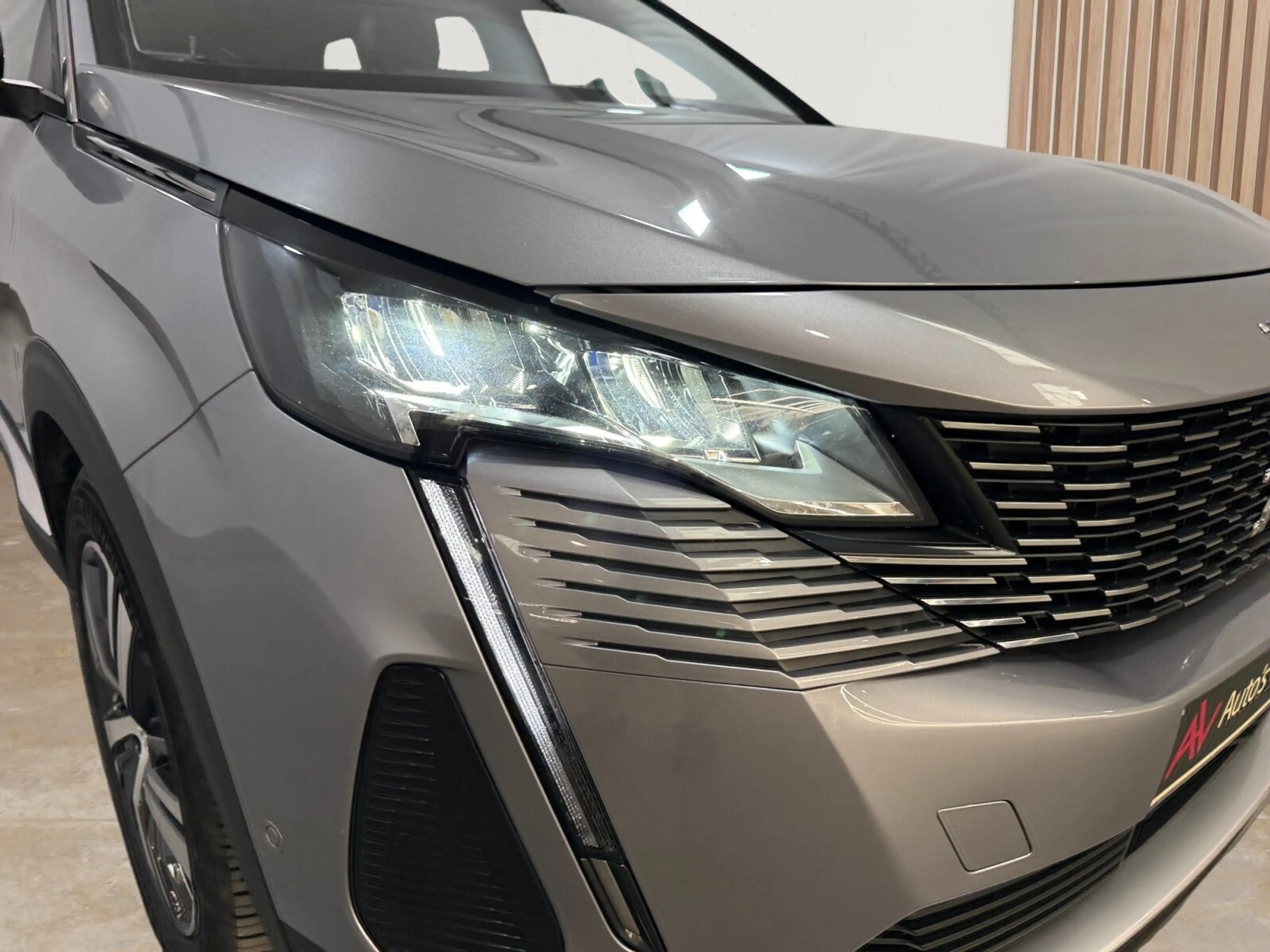 Peugeot 5008 Allure 1.2 PureTech EAT8 ** Navi/Carplay | Keyl... — photo 4