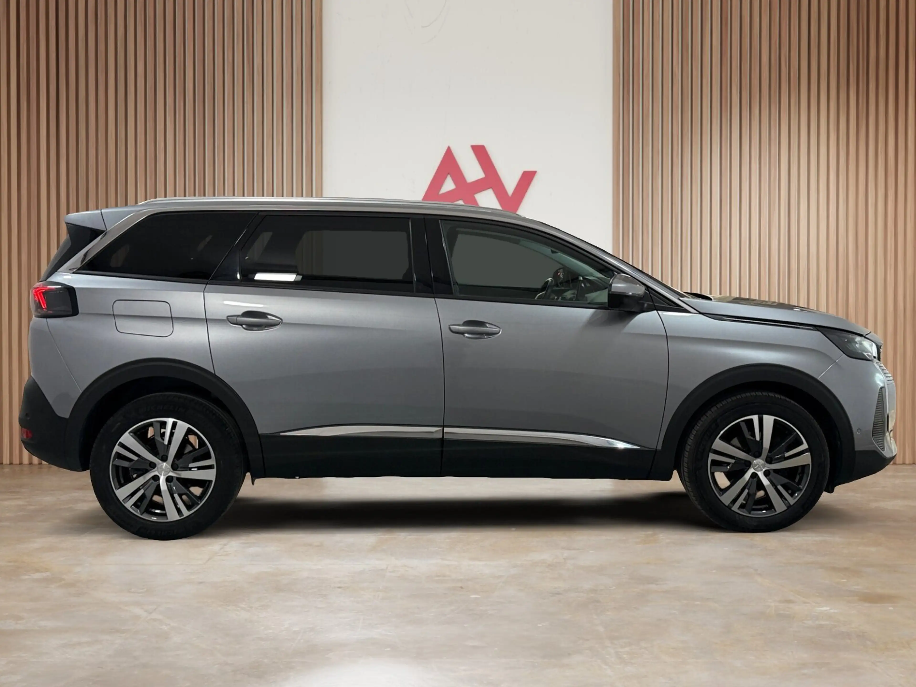 Peugeot 5008 Allure 1.2 PureTech EAT8 ** Navi/Carplay | Keyl... — photo 5