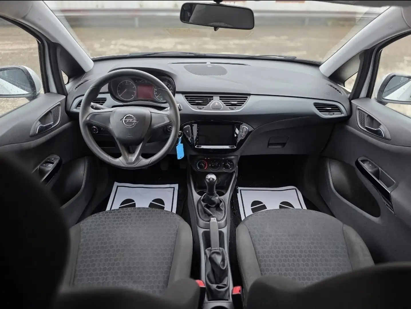 Opel Corsa 1.2 70 ch Active - 2