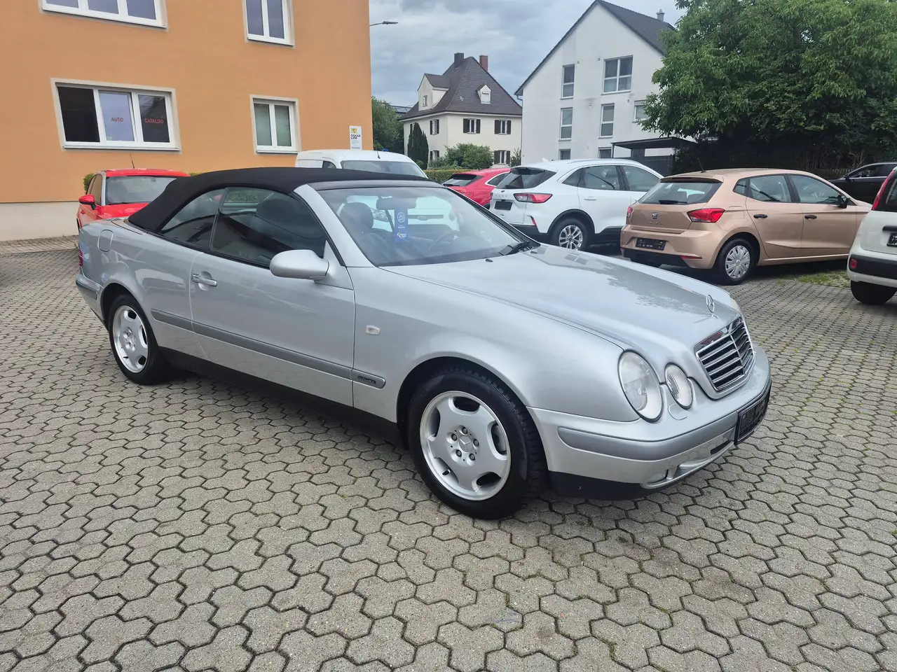 Mercedes-Benz CLK 320 Cabrio Elegance*Youngtimer*, foto 1