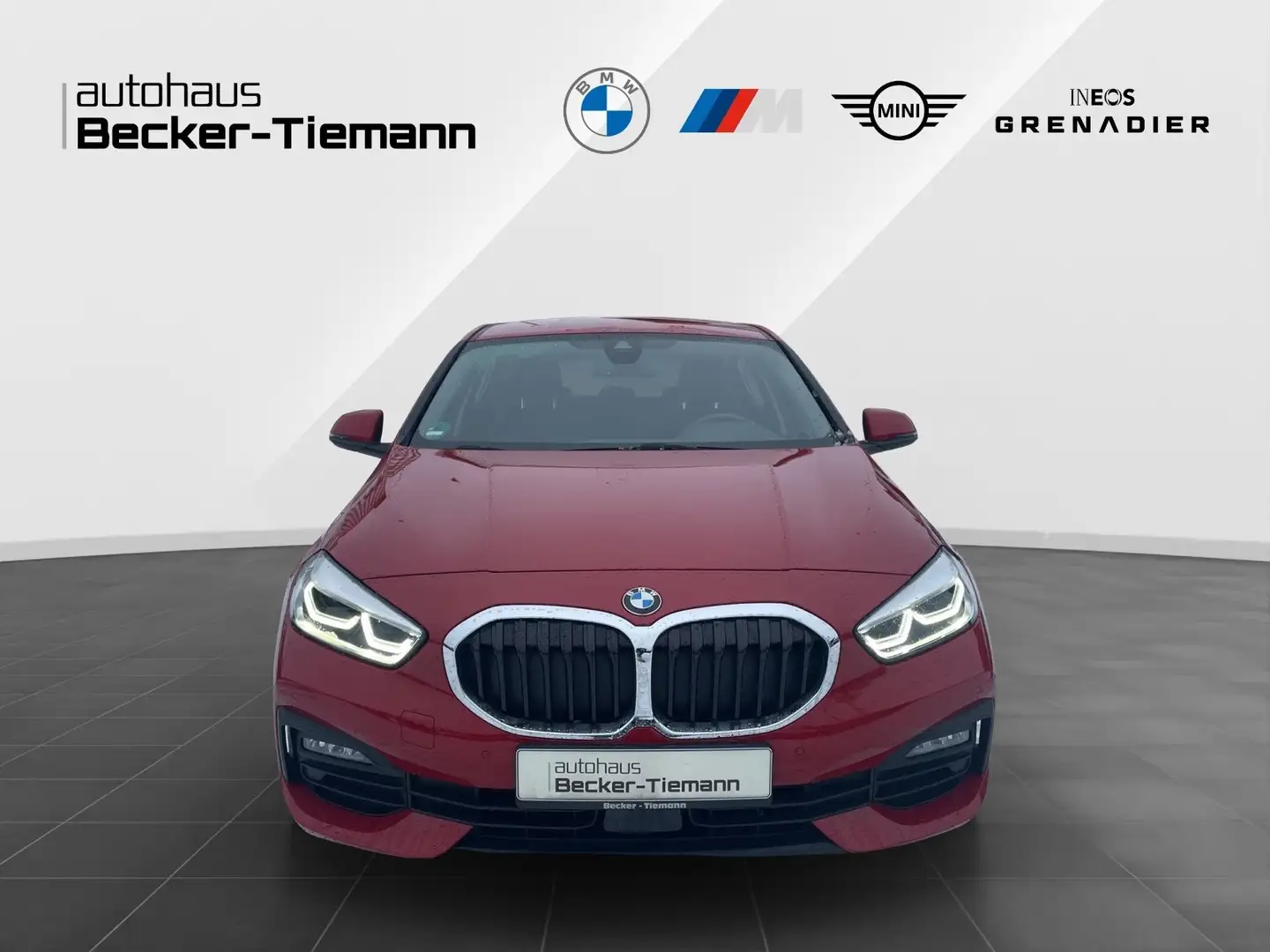 BMW 118 i Hatch*LIVE COCKPIT PROF.*LED*KAMERA*DAB* Rot - 2