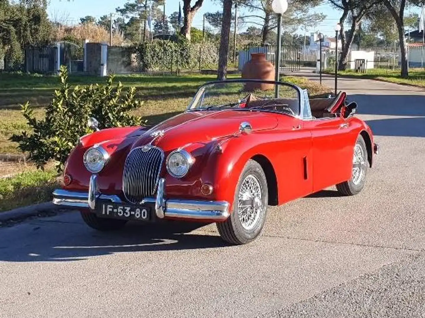 Jaguar XK 150 Rojo - 1