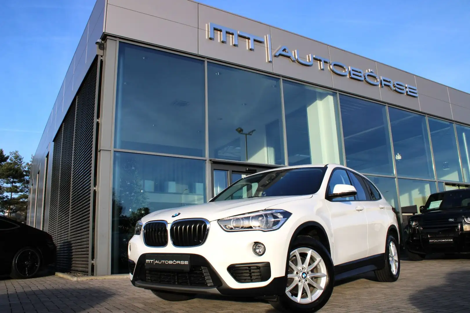 BMW X1 sDrive 18i Automatik/Advantage/Navi/Alu/Led´s Blanc - 1