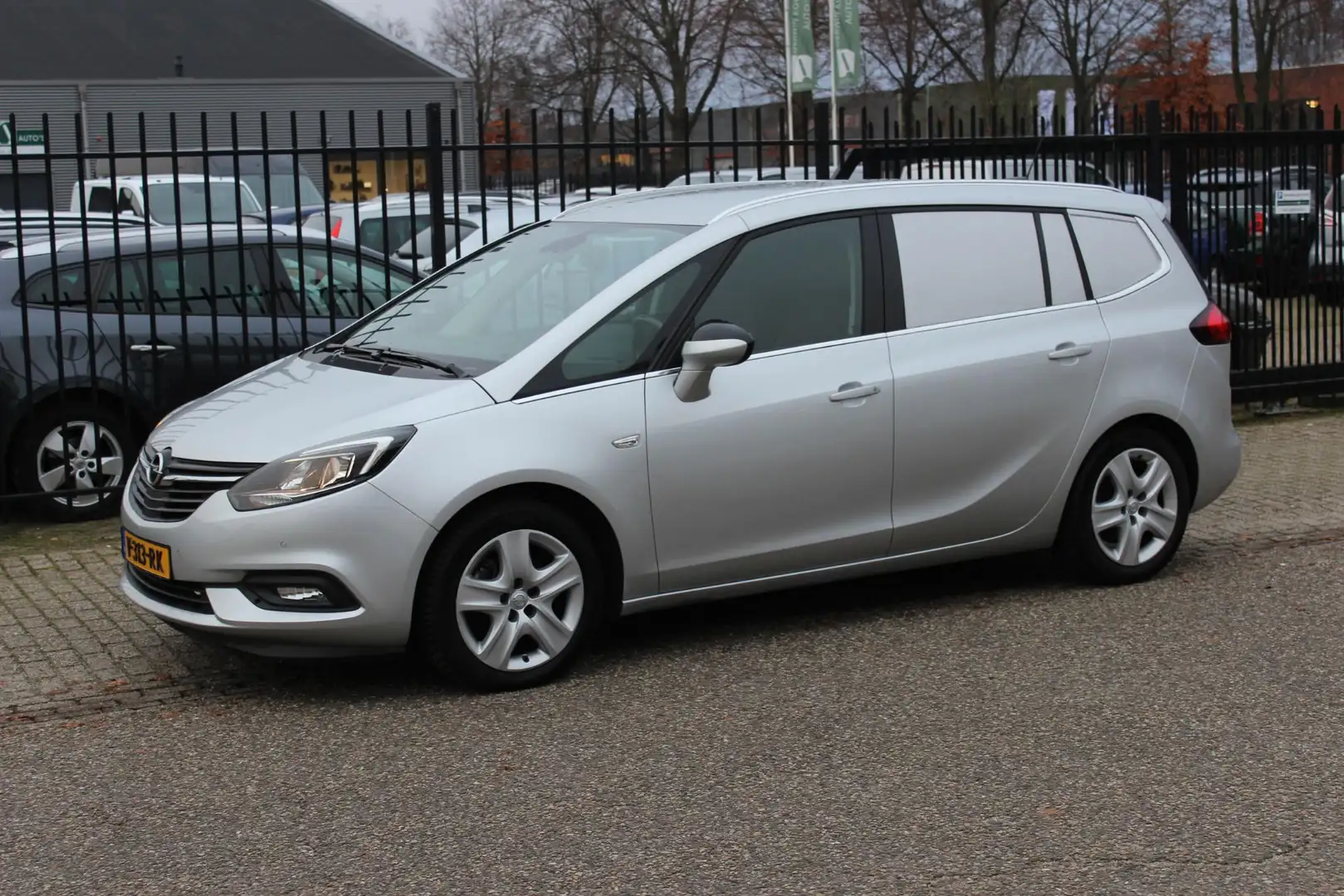 Opel Zafira Tourer 1.6 CDTI Grijs Kenteken! Stříbrná - 1