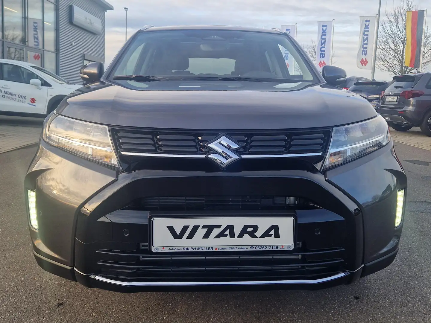 Suzuki Vitara Vitara Vollhybrid 1.5 Hybrid Allgrip AGS Comfort+ Grau - 2