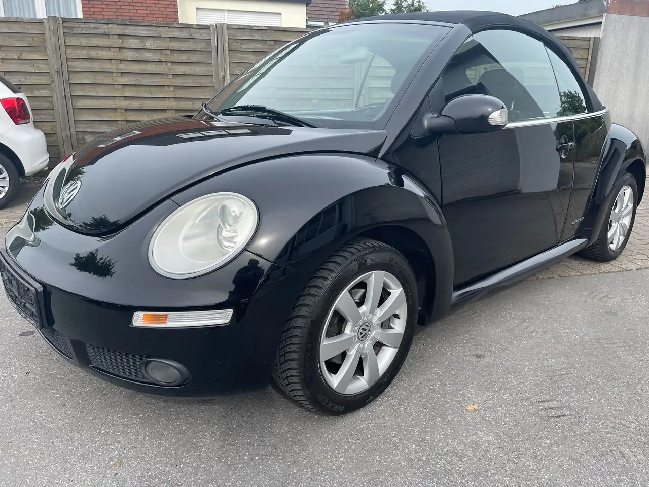 Volkswagen New Beetle