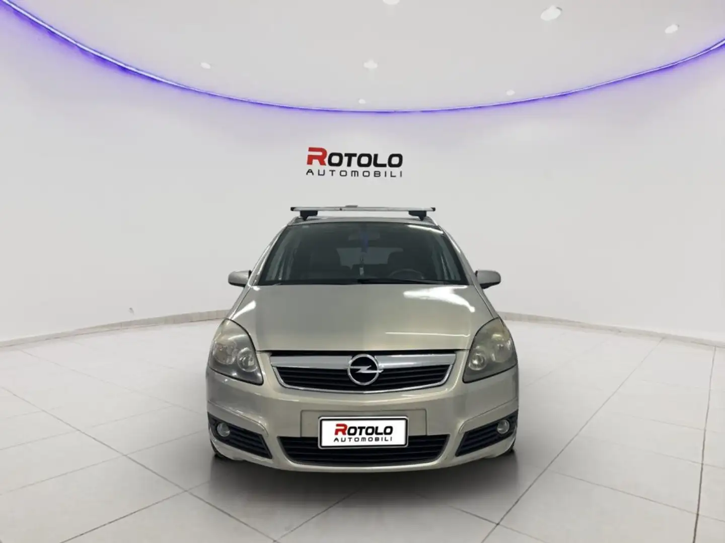 Opel Zafira 1.8 16V VVT Cosmo Beige - 2