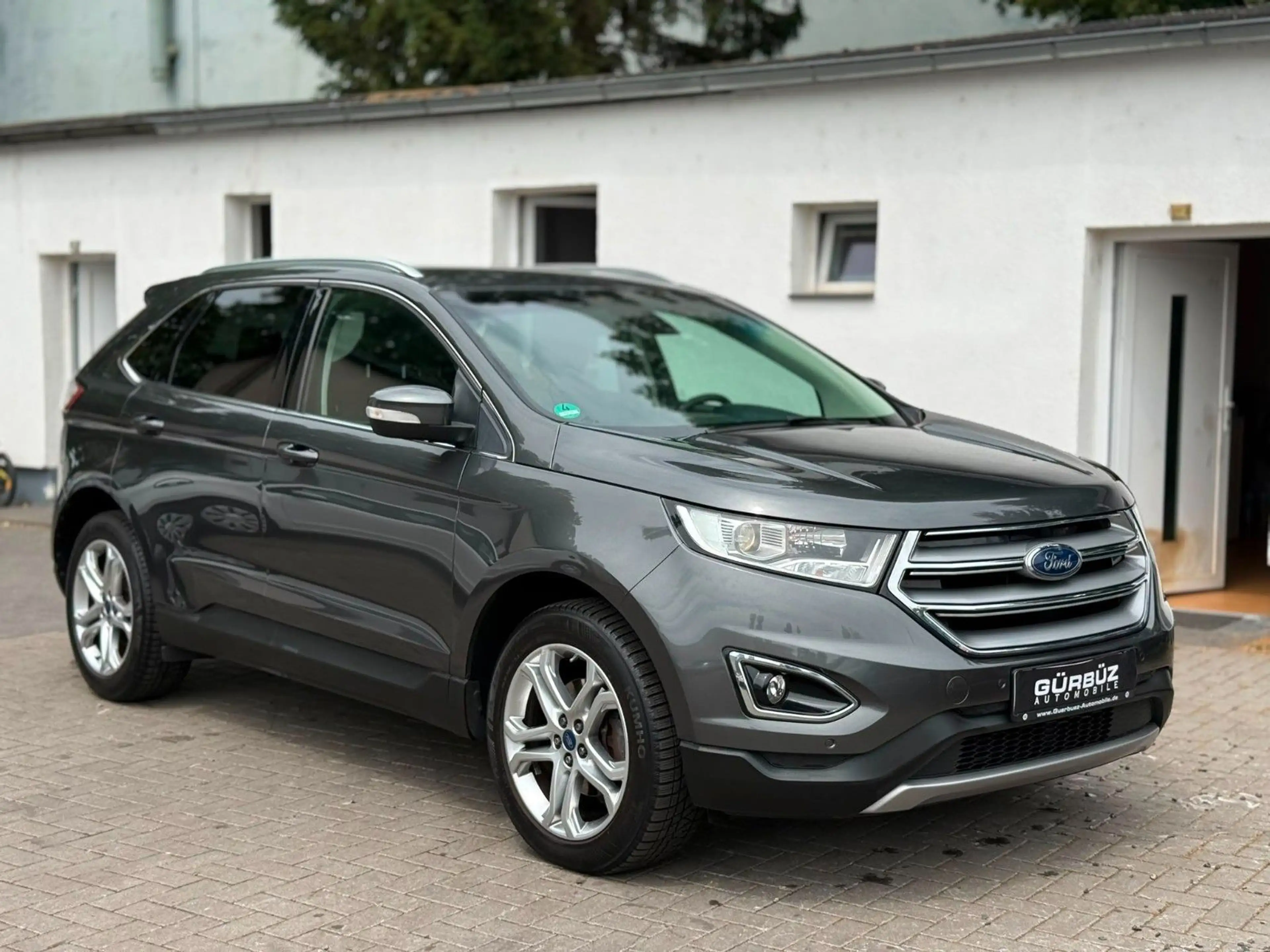 Ford Edge Titanium 4x4*Keyless*8Fach*Navi*Szhz — photo 8