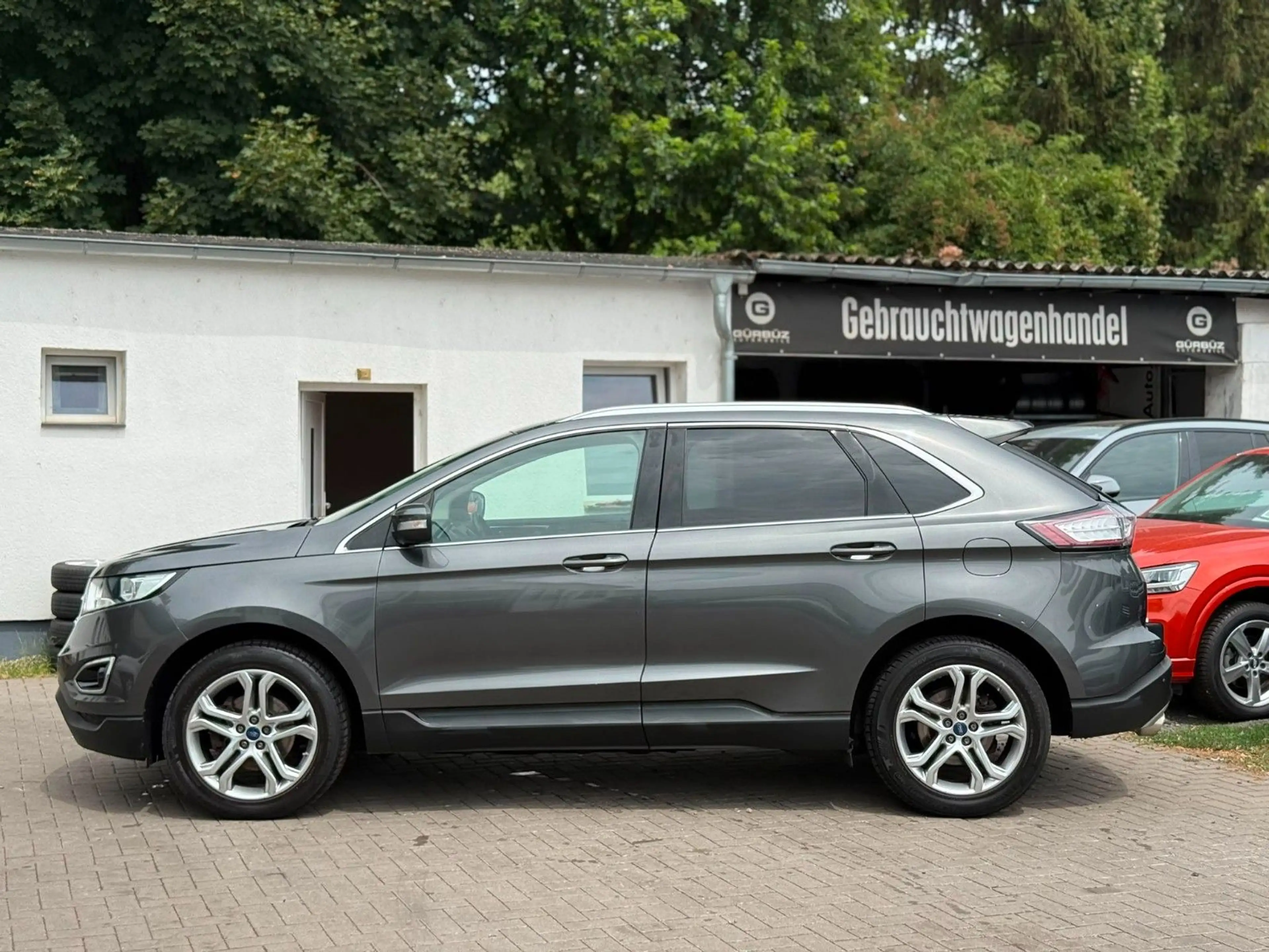 Ford Edge Titanium 4x4*Keyless*8Fach*Navi*Szhz — photo 9