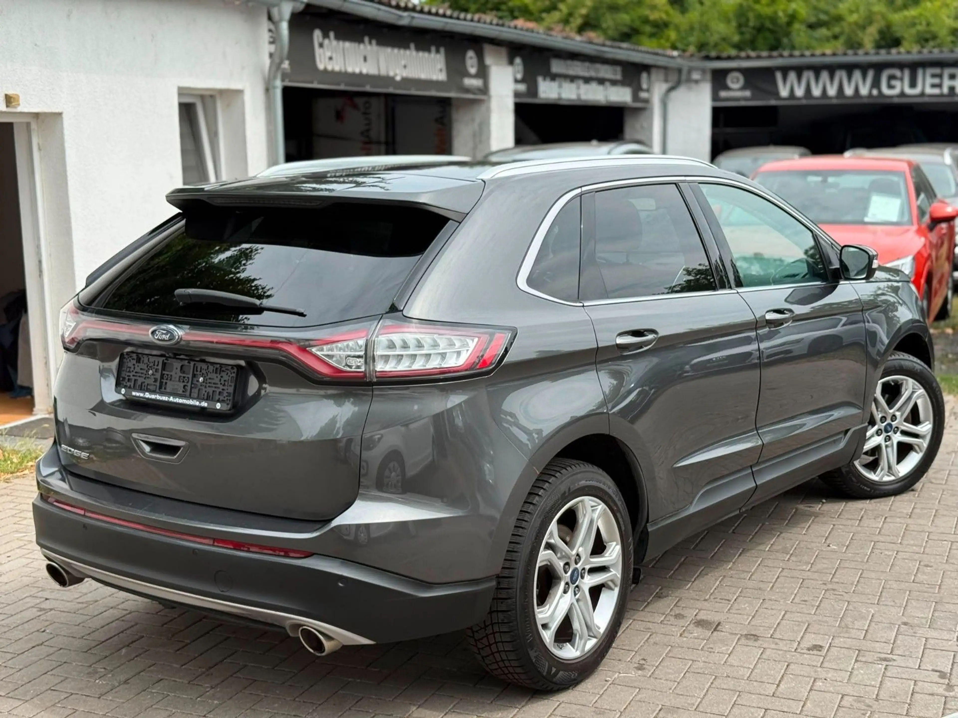 Ford Edge Titanium 4x4*Keyless*8Fach*Navi*Szhz — photo 7